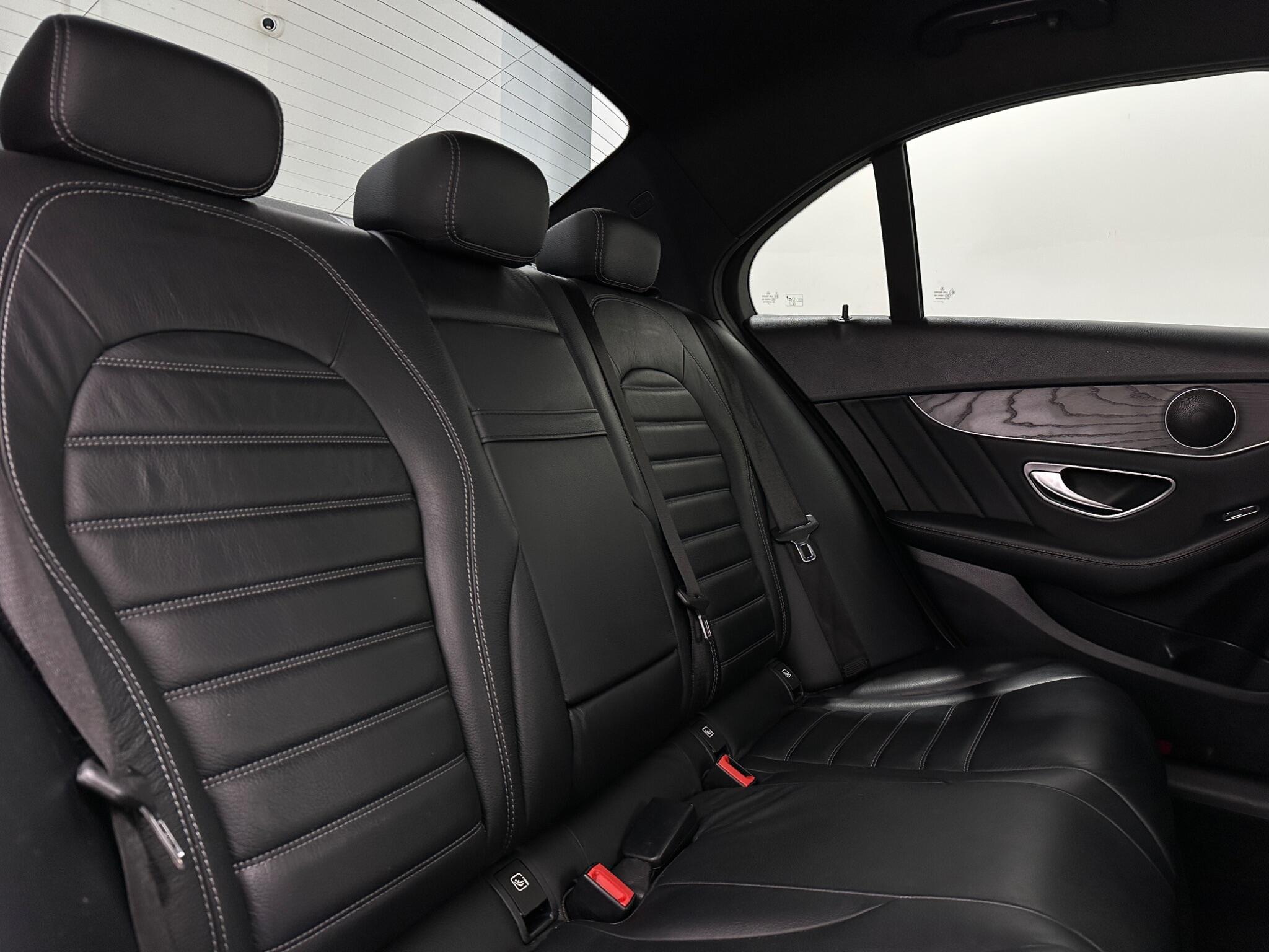 Mercedes-Benz C-Class view 44