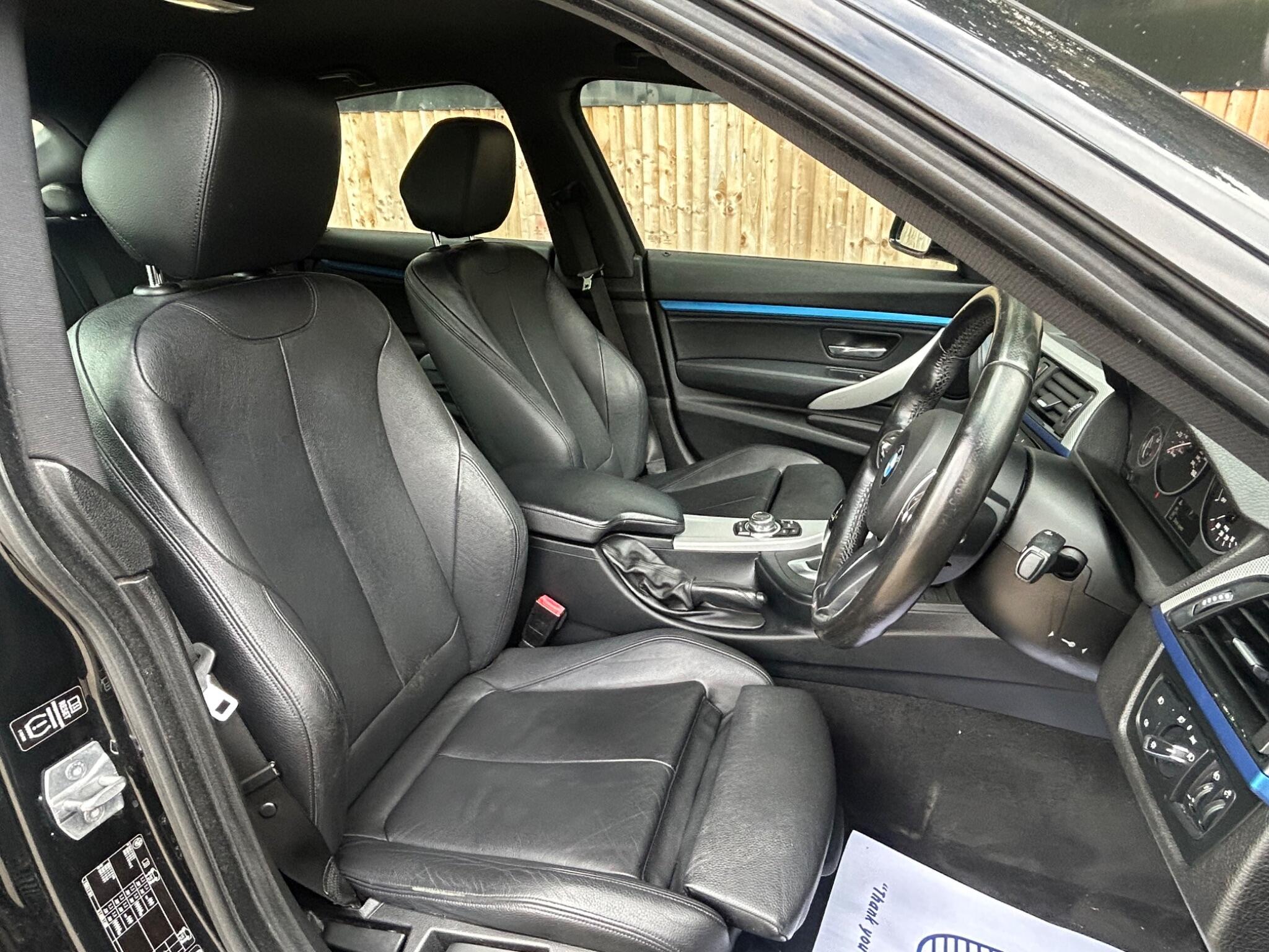 BMW 3 Series view 3
