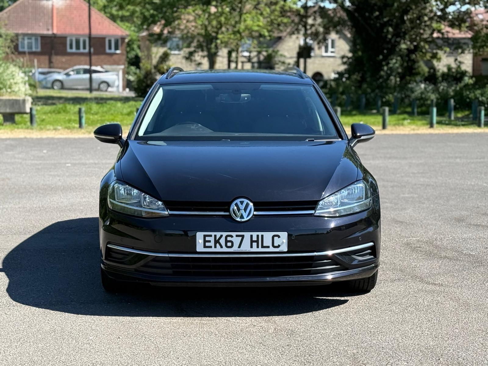 Volkswagen Golf view 11