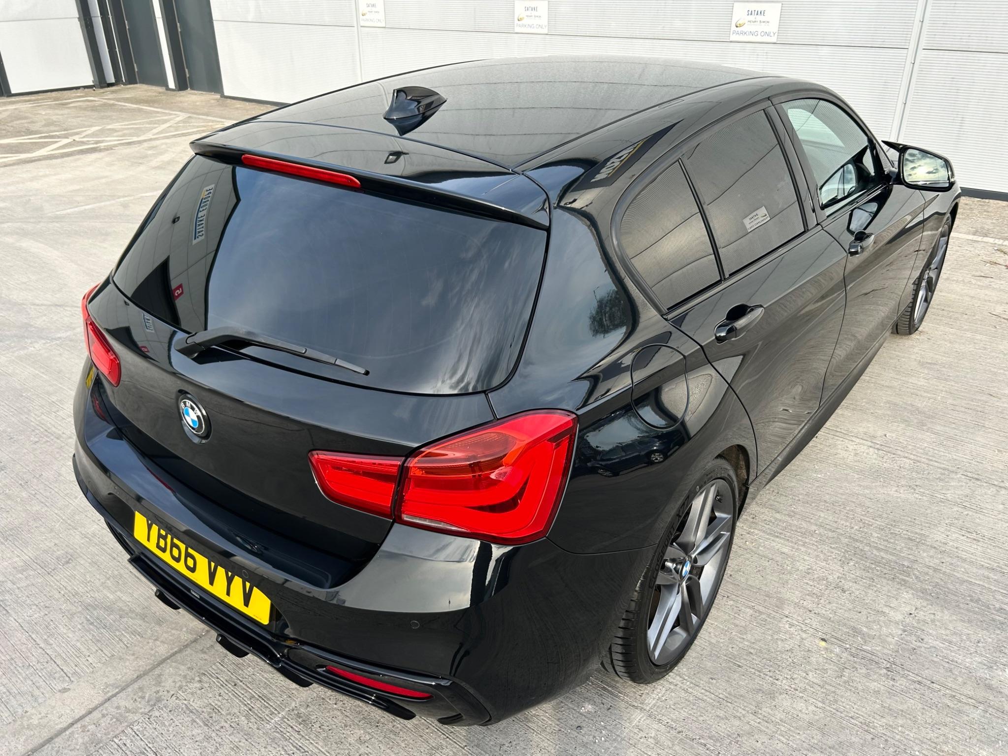 BMW 1 Series view 13