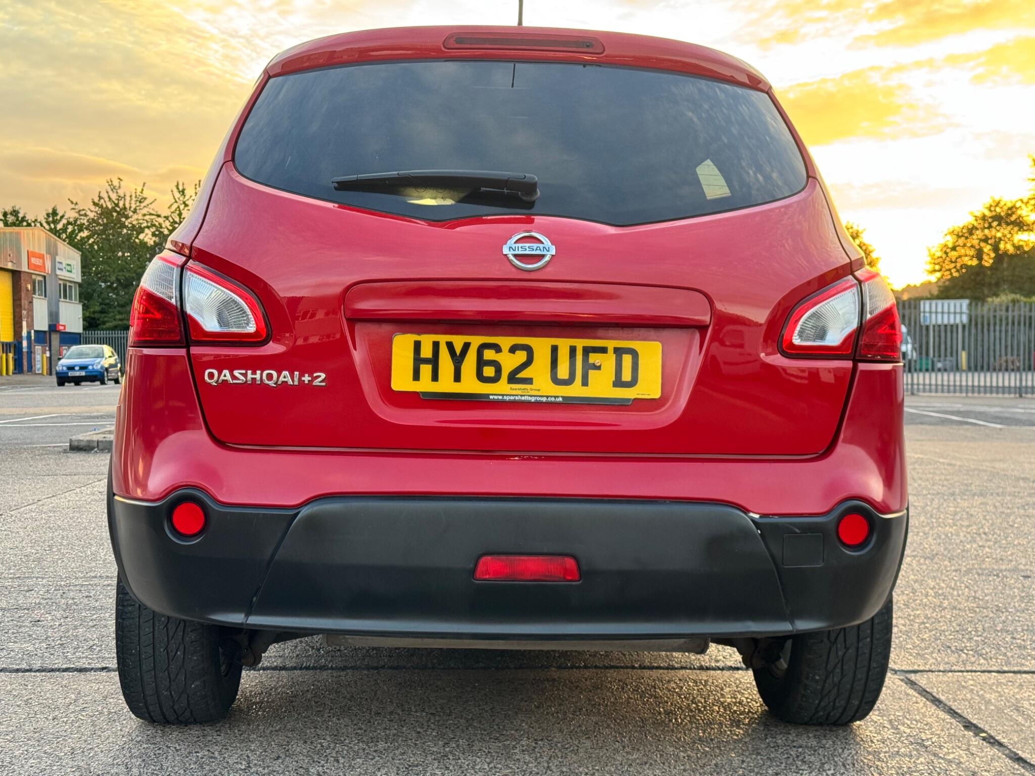 Nissan Qashqai+2 view 12