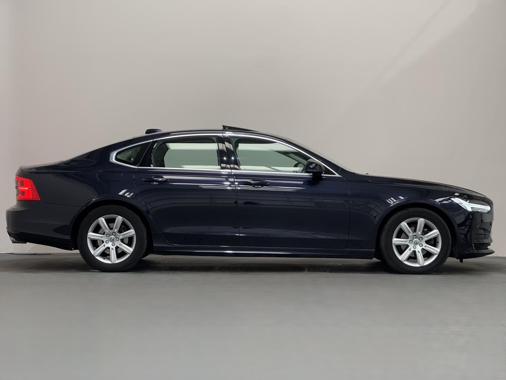 Volvo S90 view 15