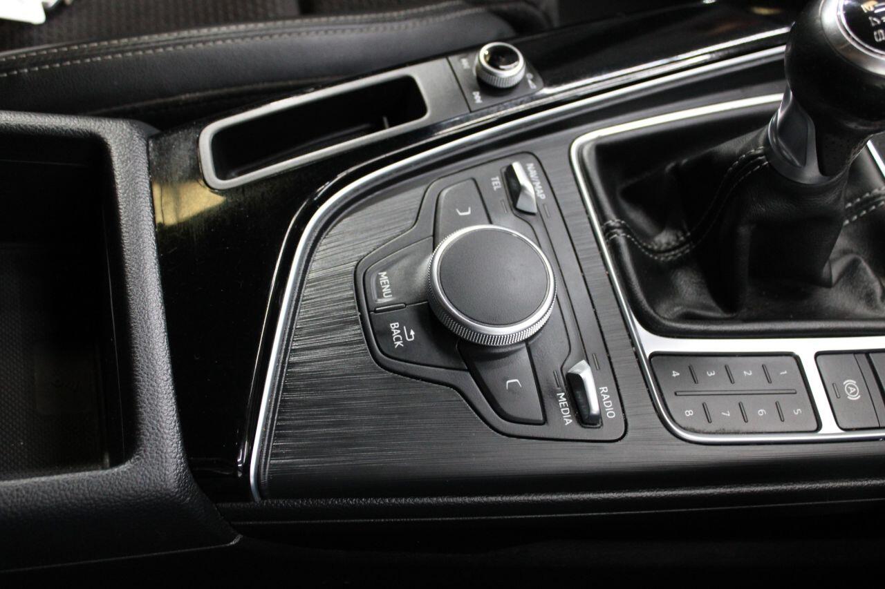 Audi A4 view 25