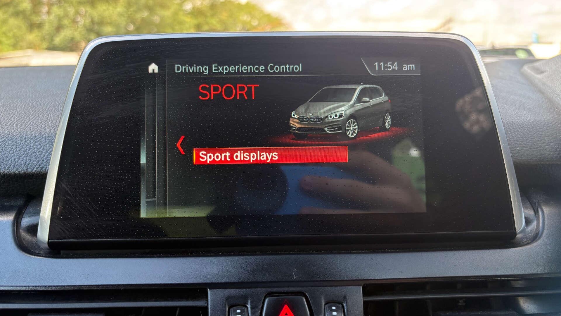 BMW 2 Series view 31