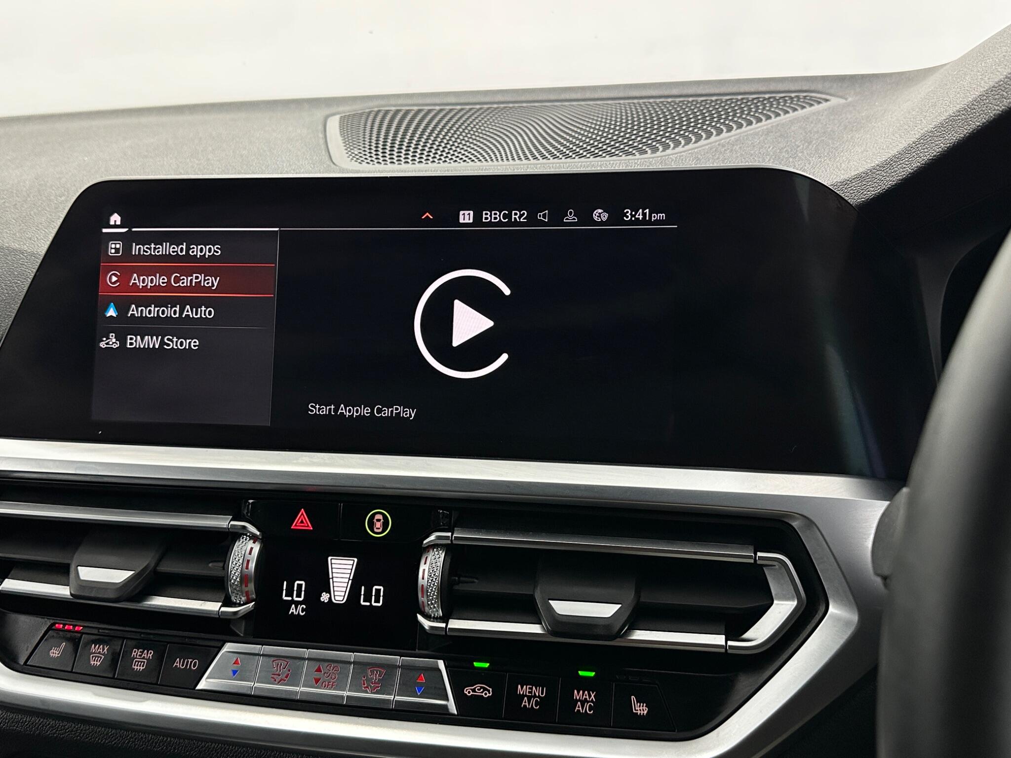 BMW 3 Series view 24