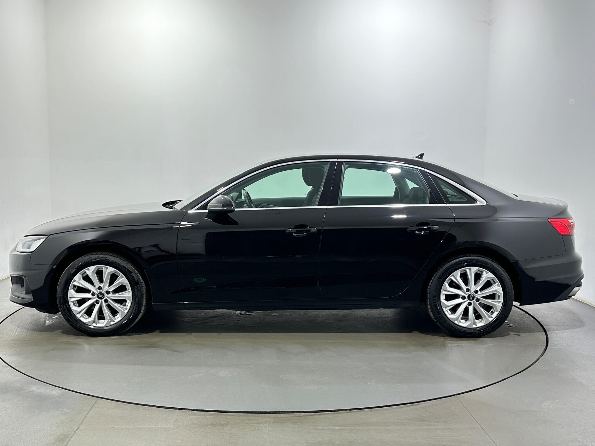 Audi A4 view 5