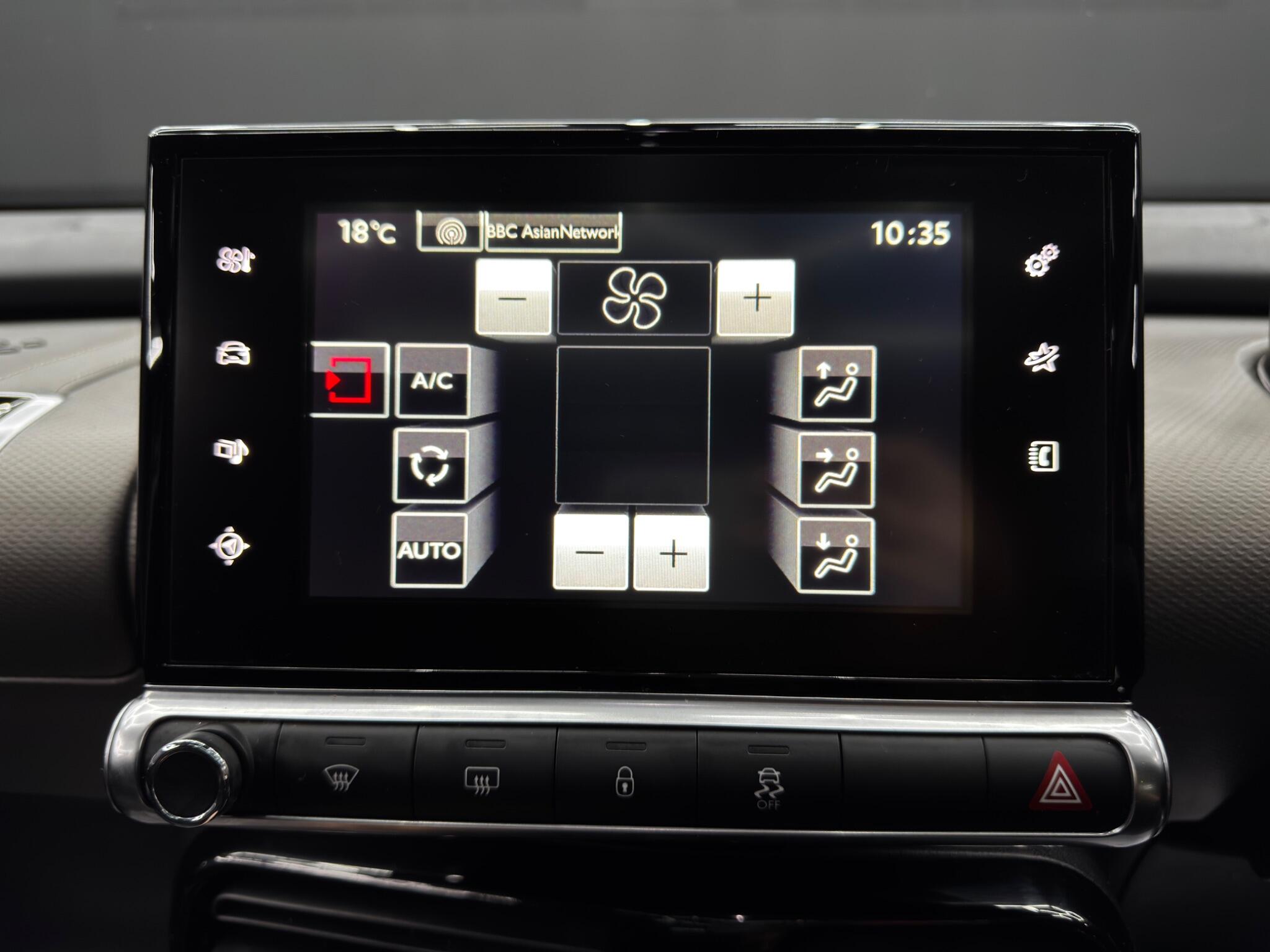 Citroen C4 Cactus view 26
