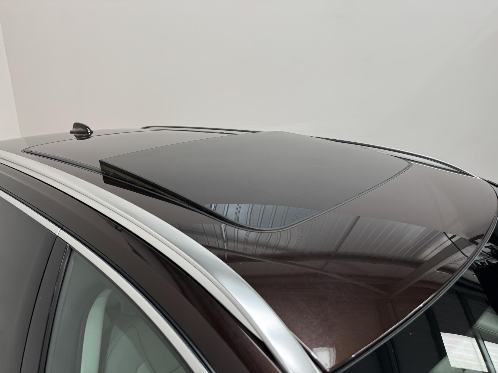 Volvo V60 view 2