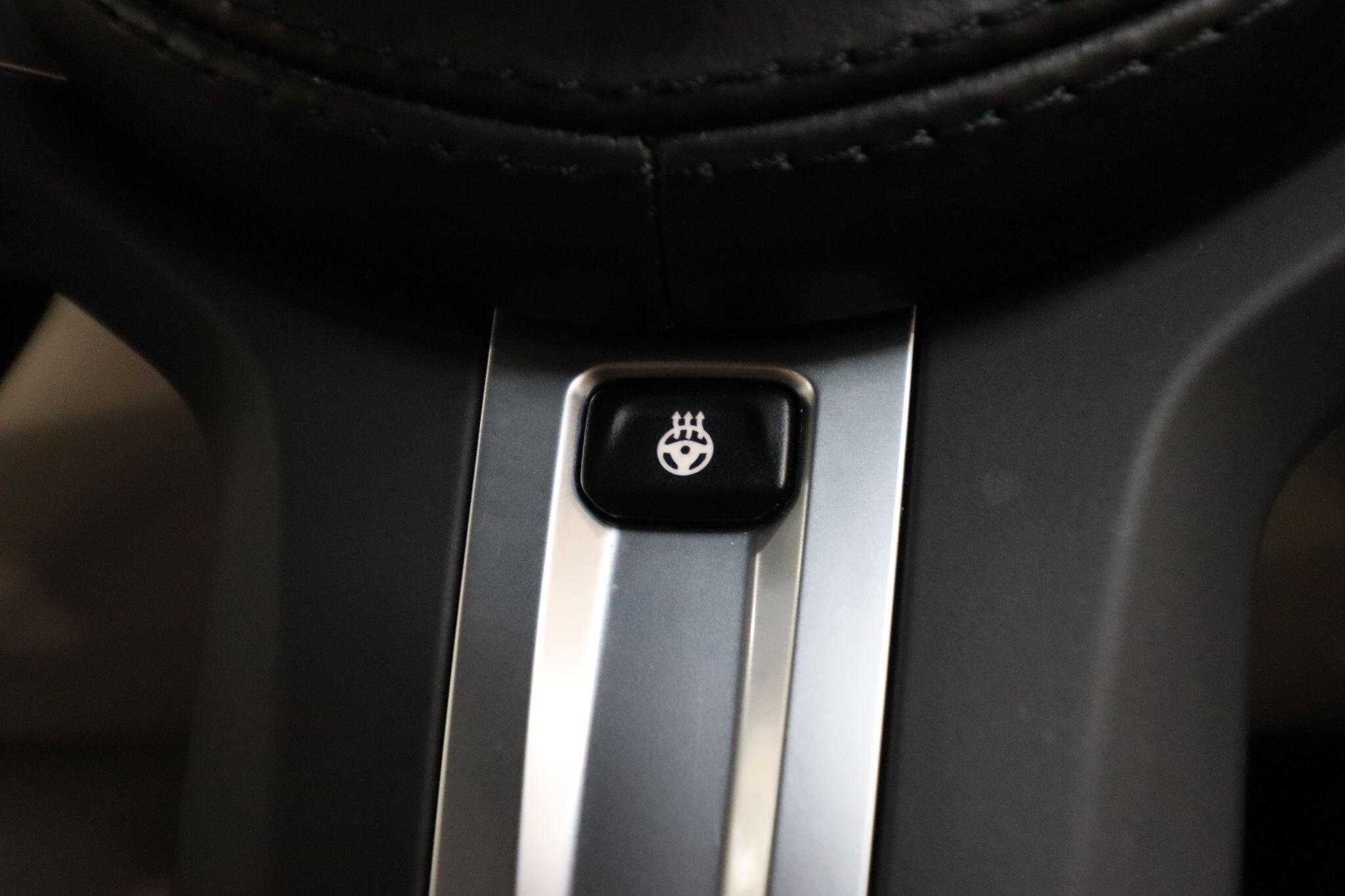 BMW 5 Series view 45