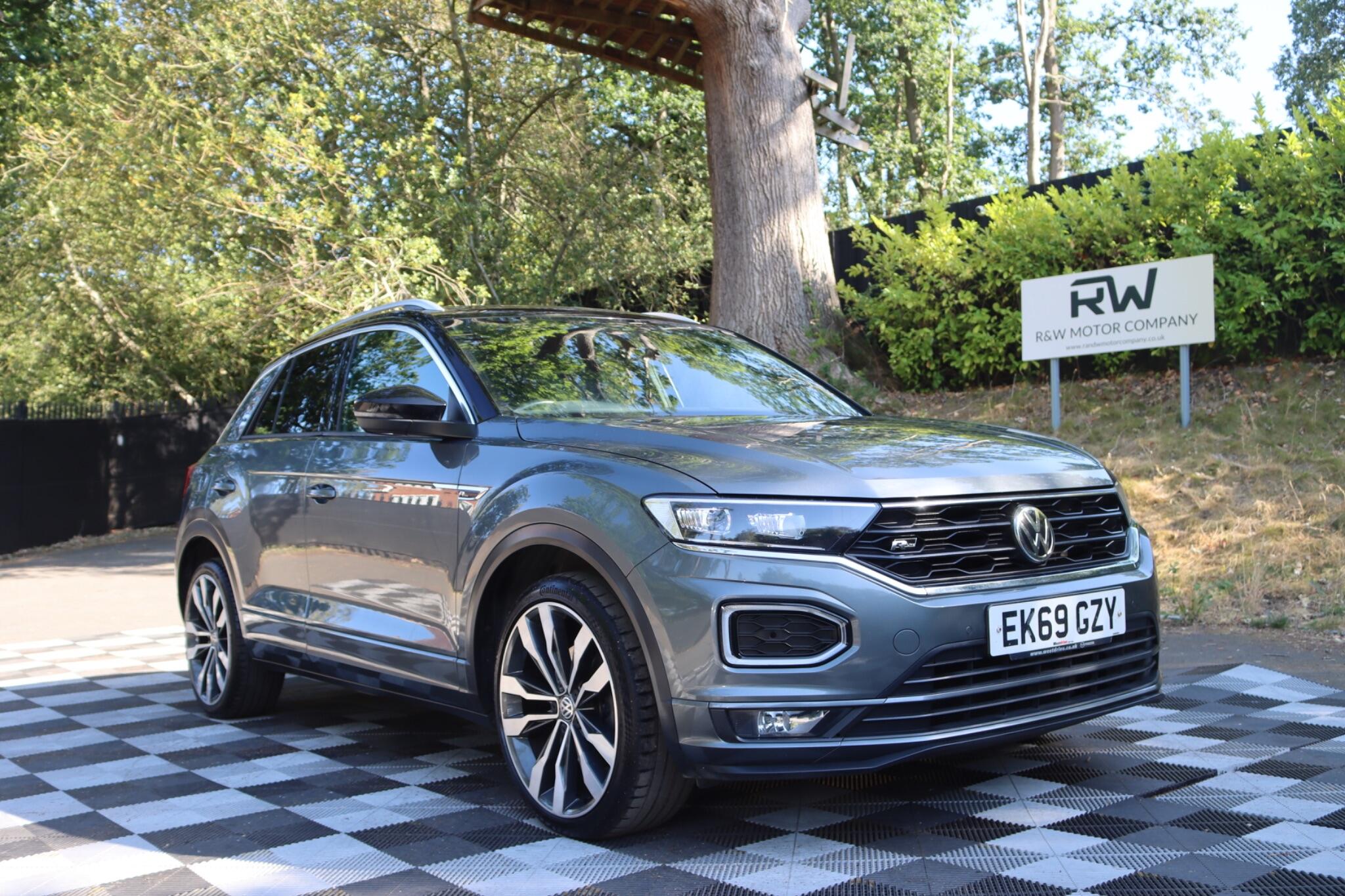 Volkswagen T-Roc view 15