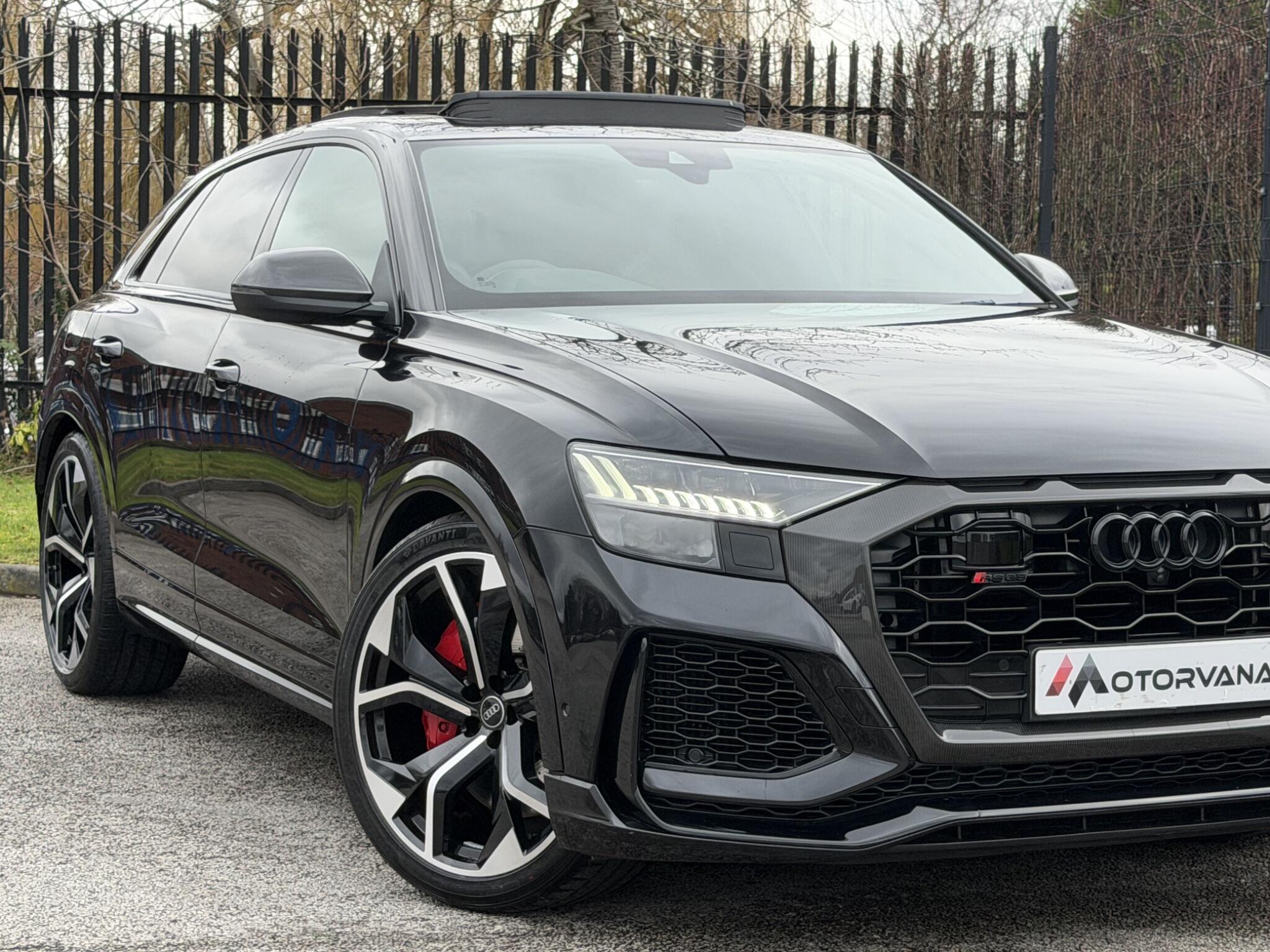 Audi Audi RSQ8 view 5