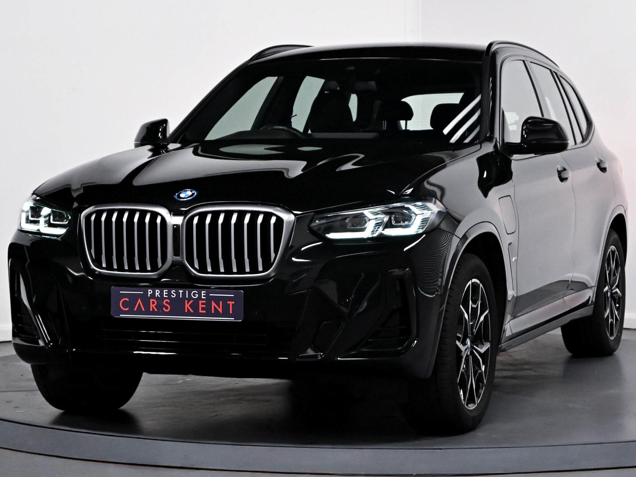 BMW X3 view 6