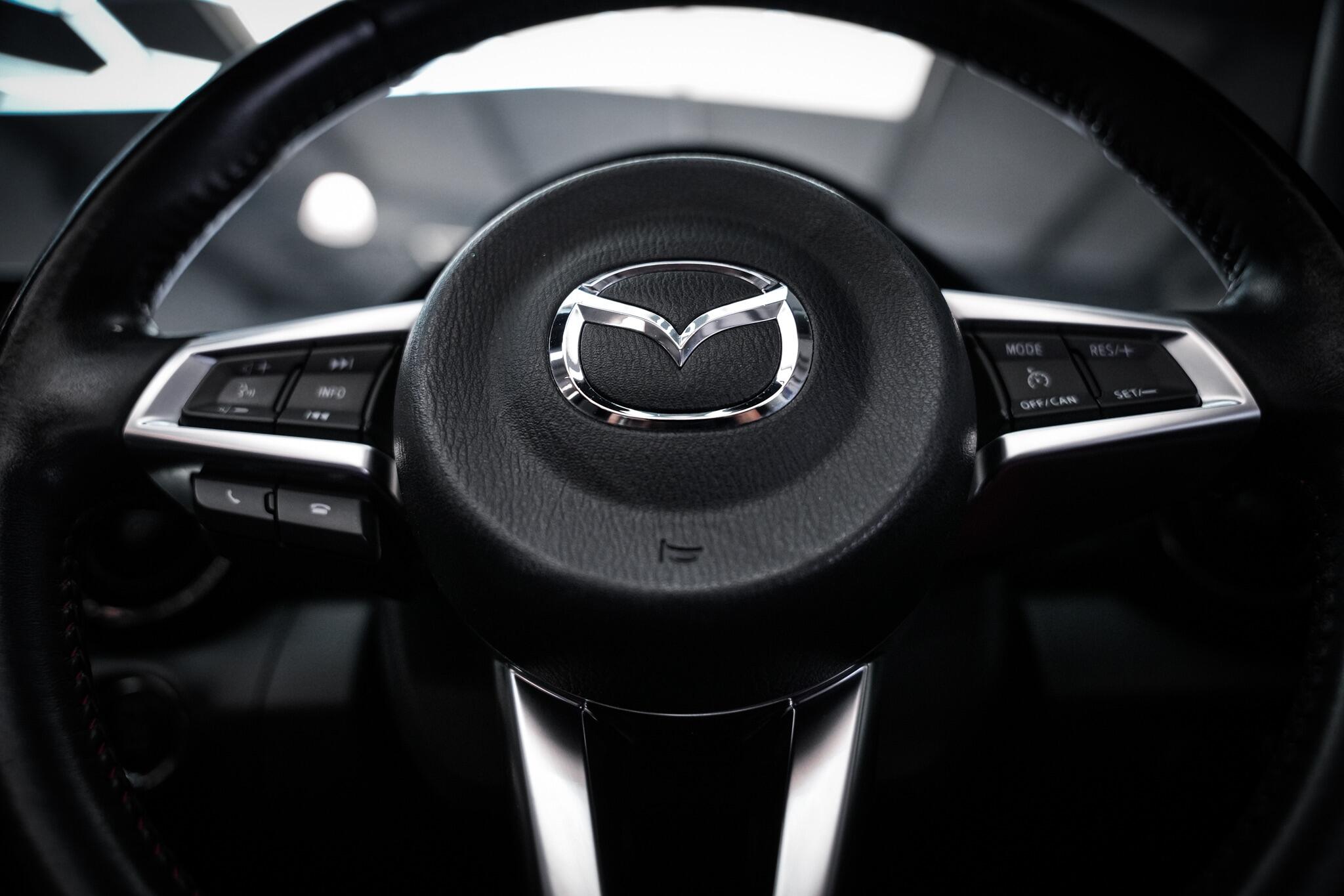 Mazda MX-5 view 45