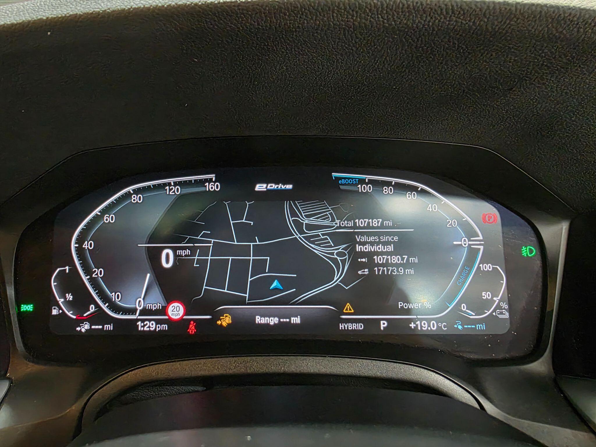 BMW 3 Series view 15