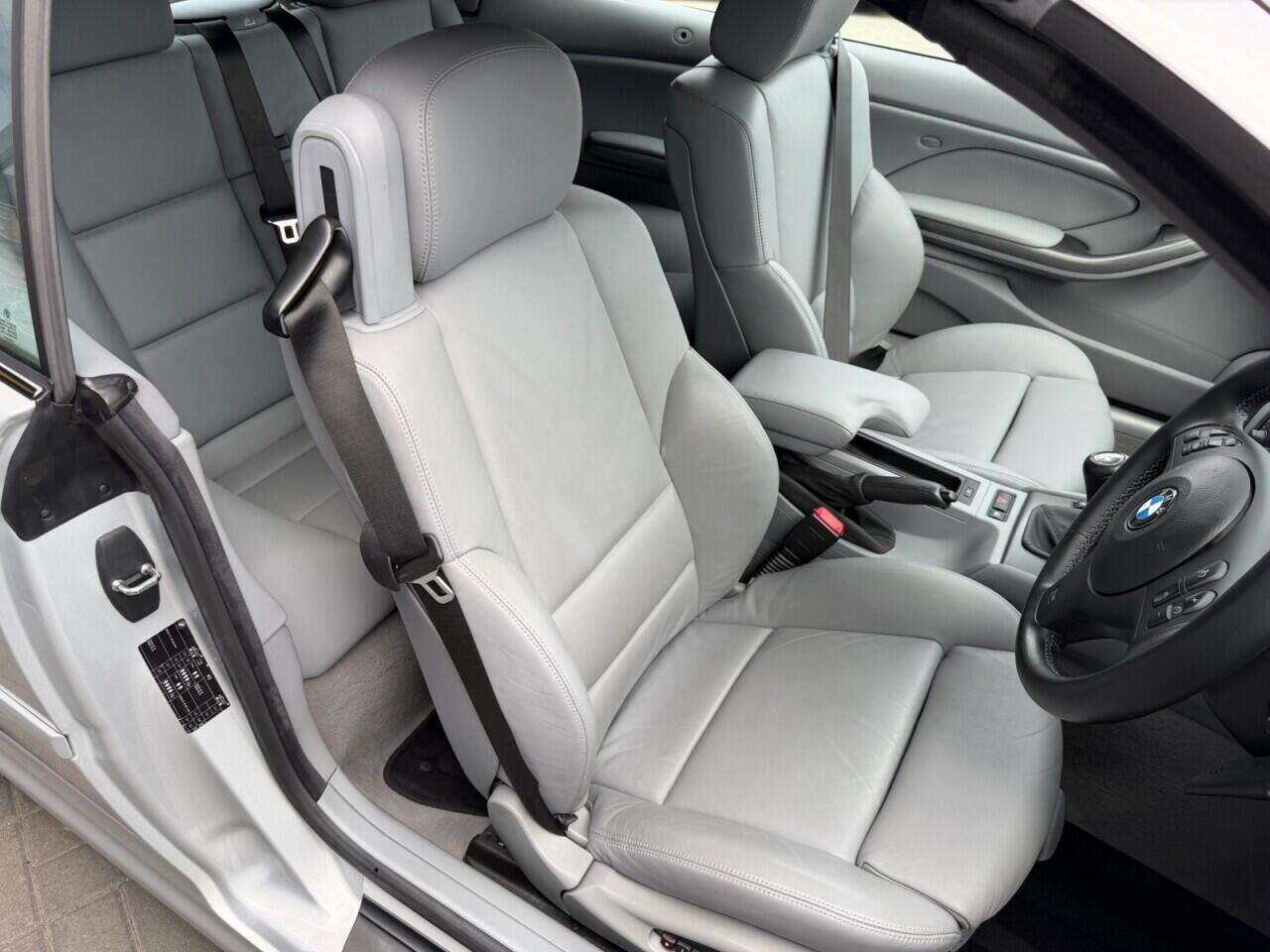 BMW M3 view 16