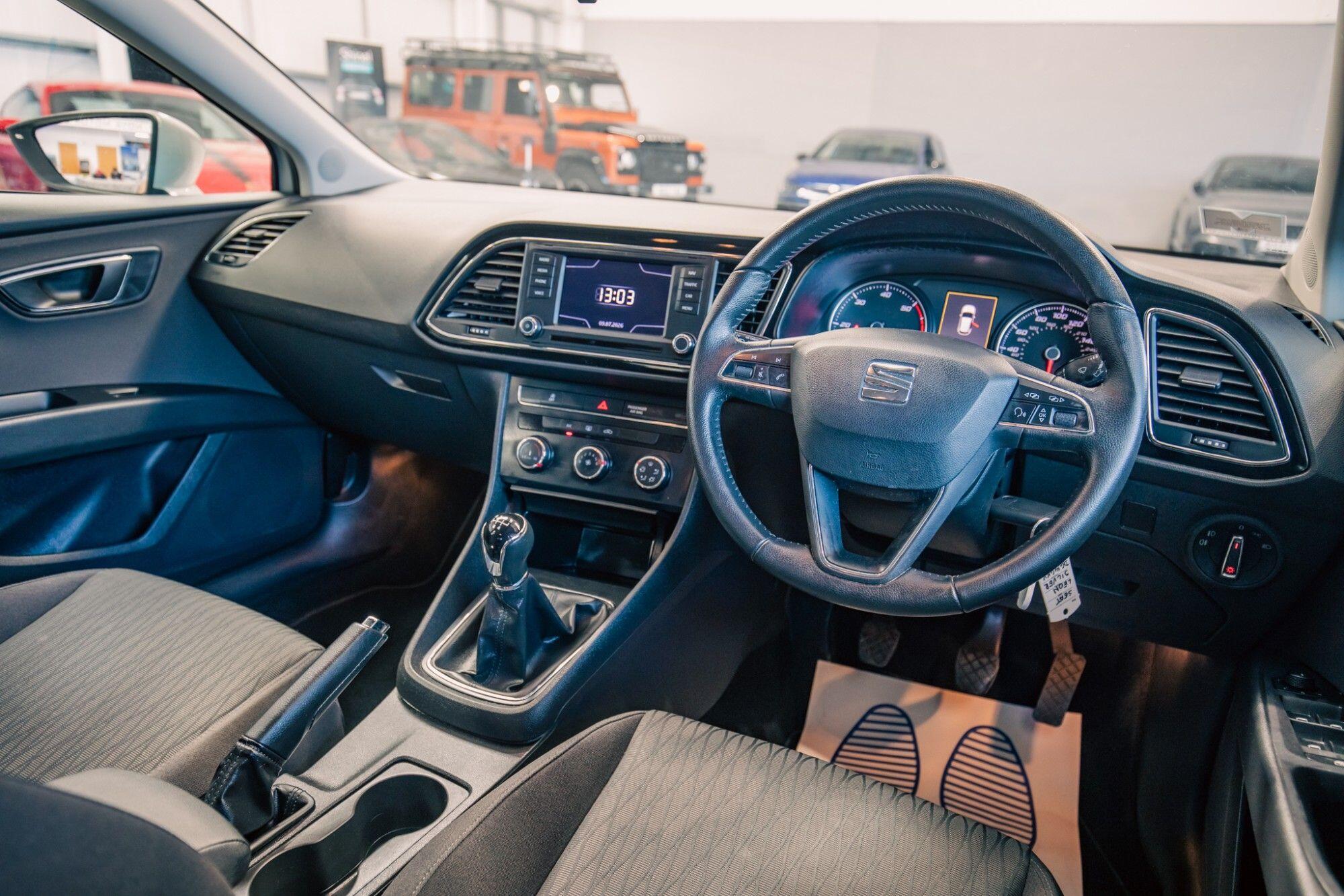 SEAT Leon view 2