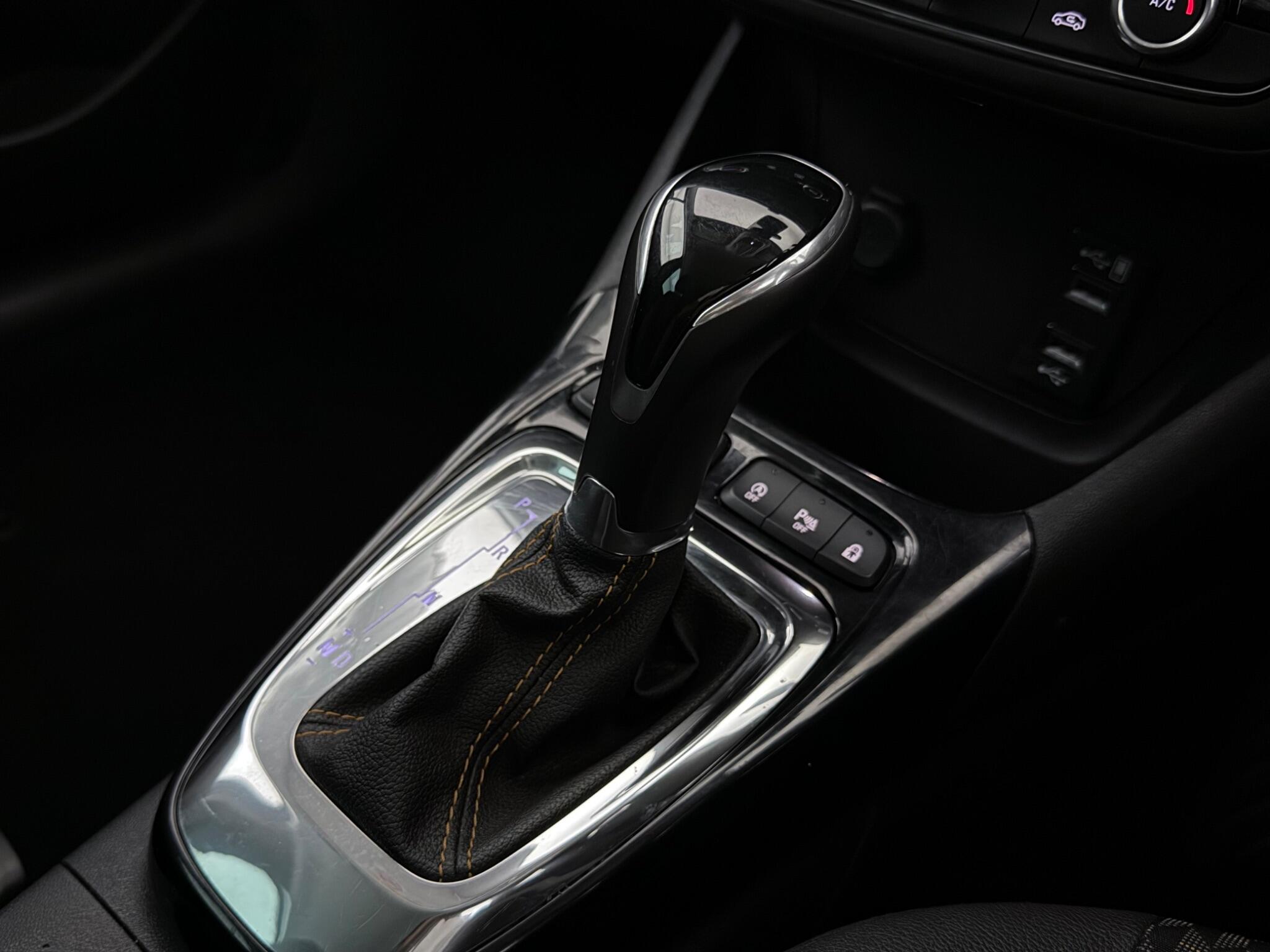 Vauxhall Crossland X view 19
