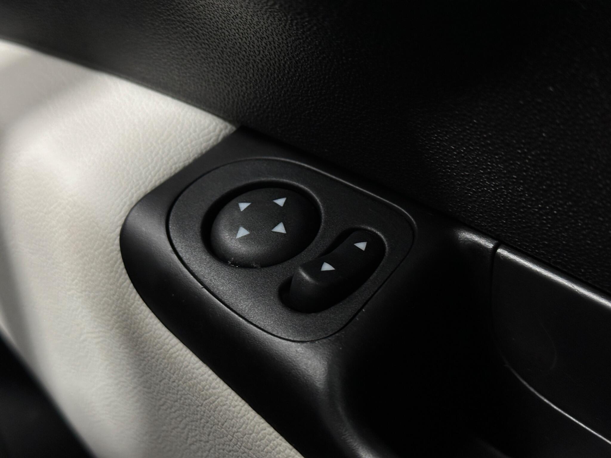Fiat 500c view 18
