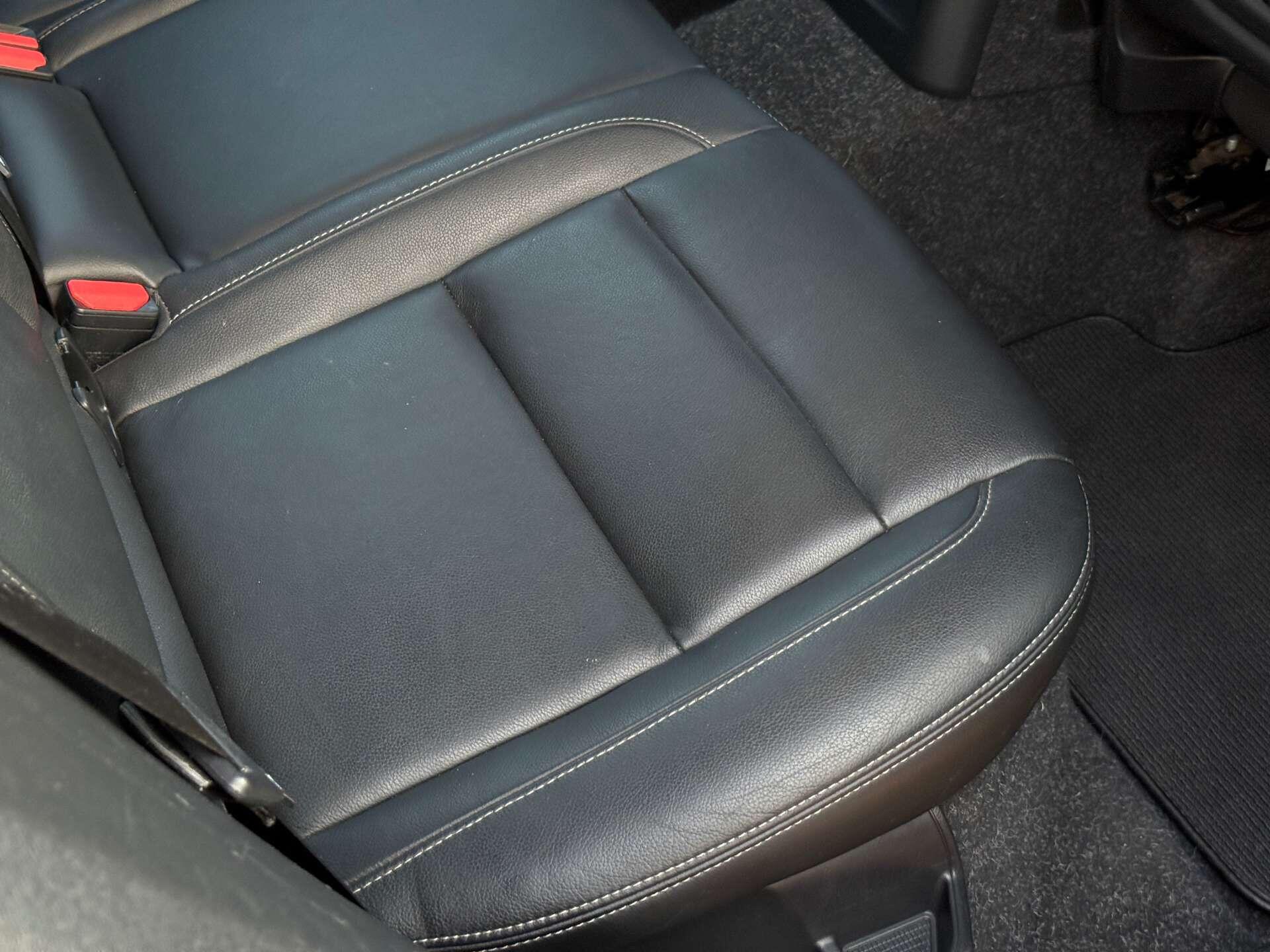 Volvo XC40 view 42