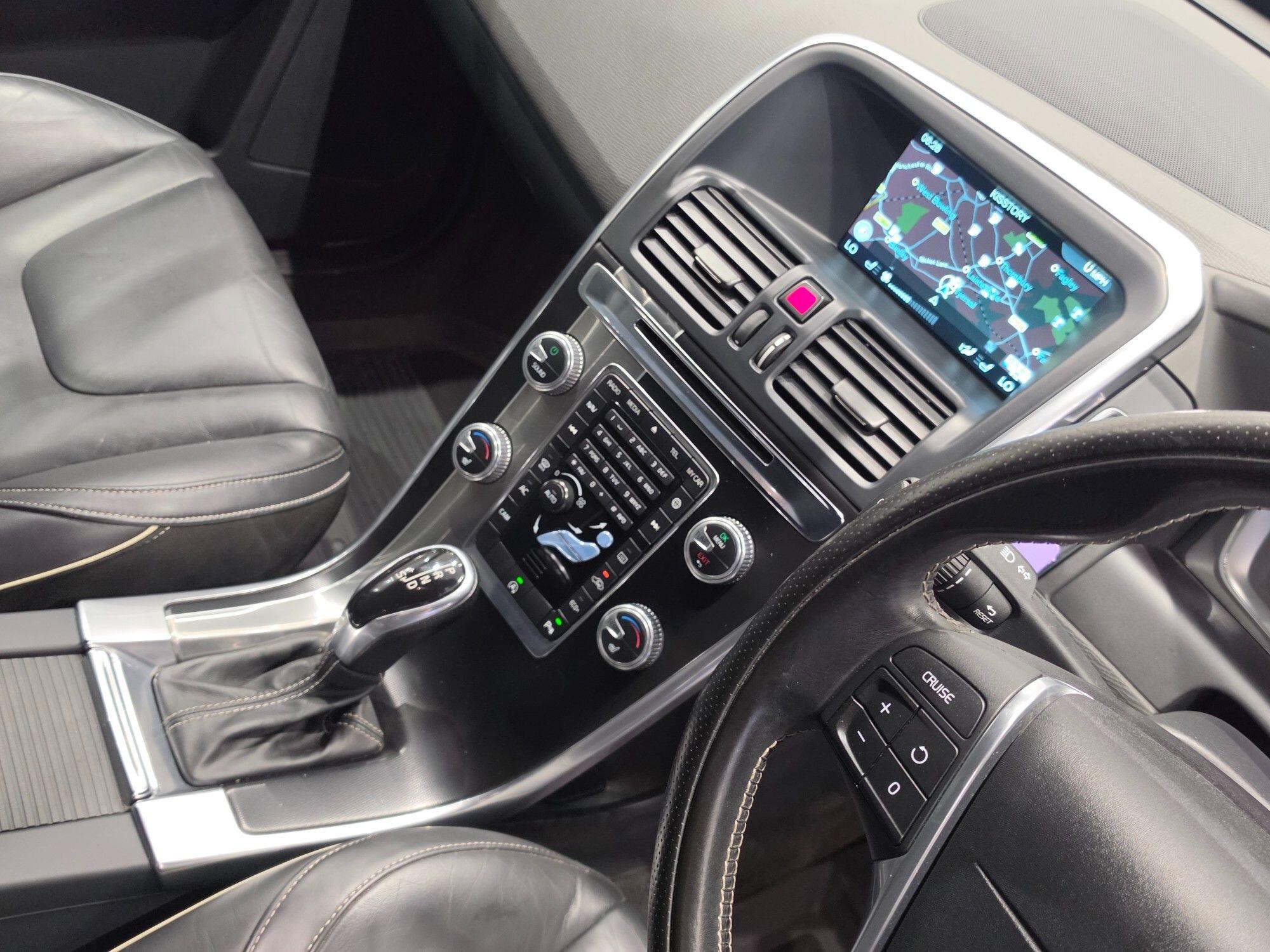 Volvo XC60 view 34