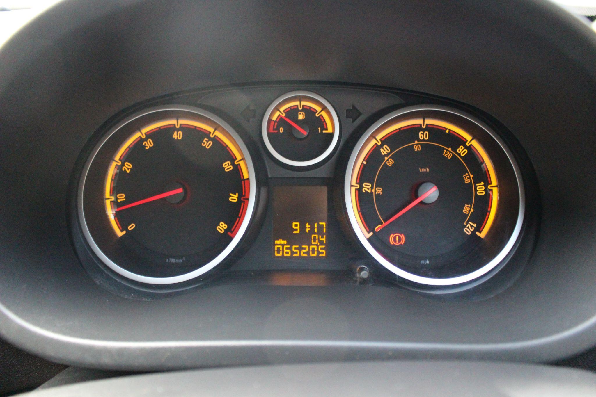 Vauxhall Corsa view 33