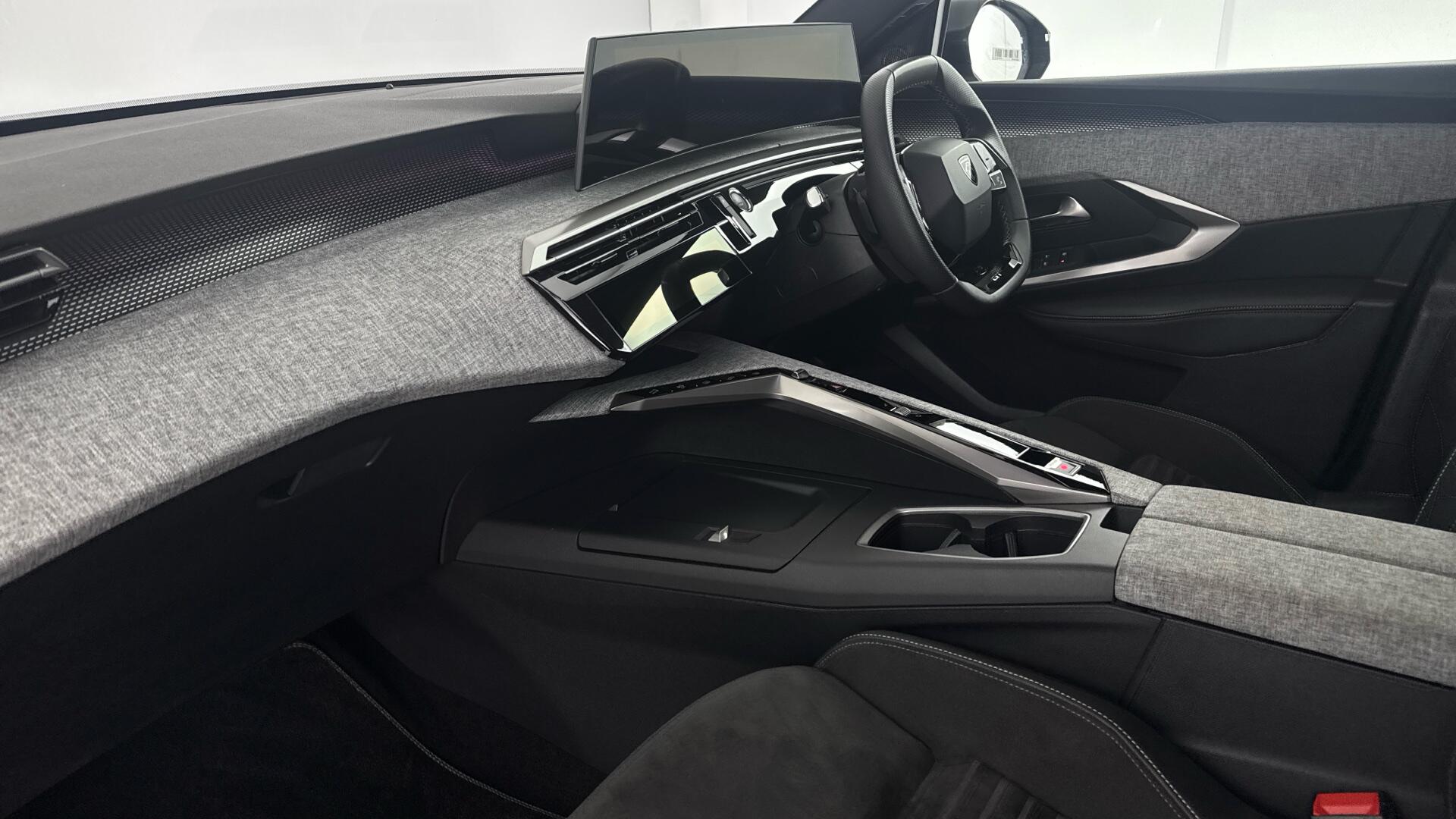 Peugeot 3008 view 10
