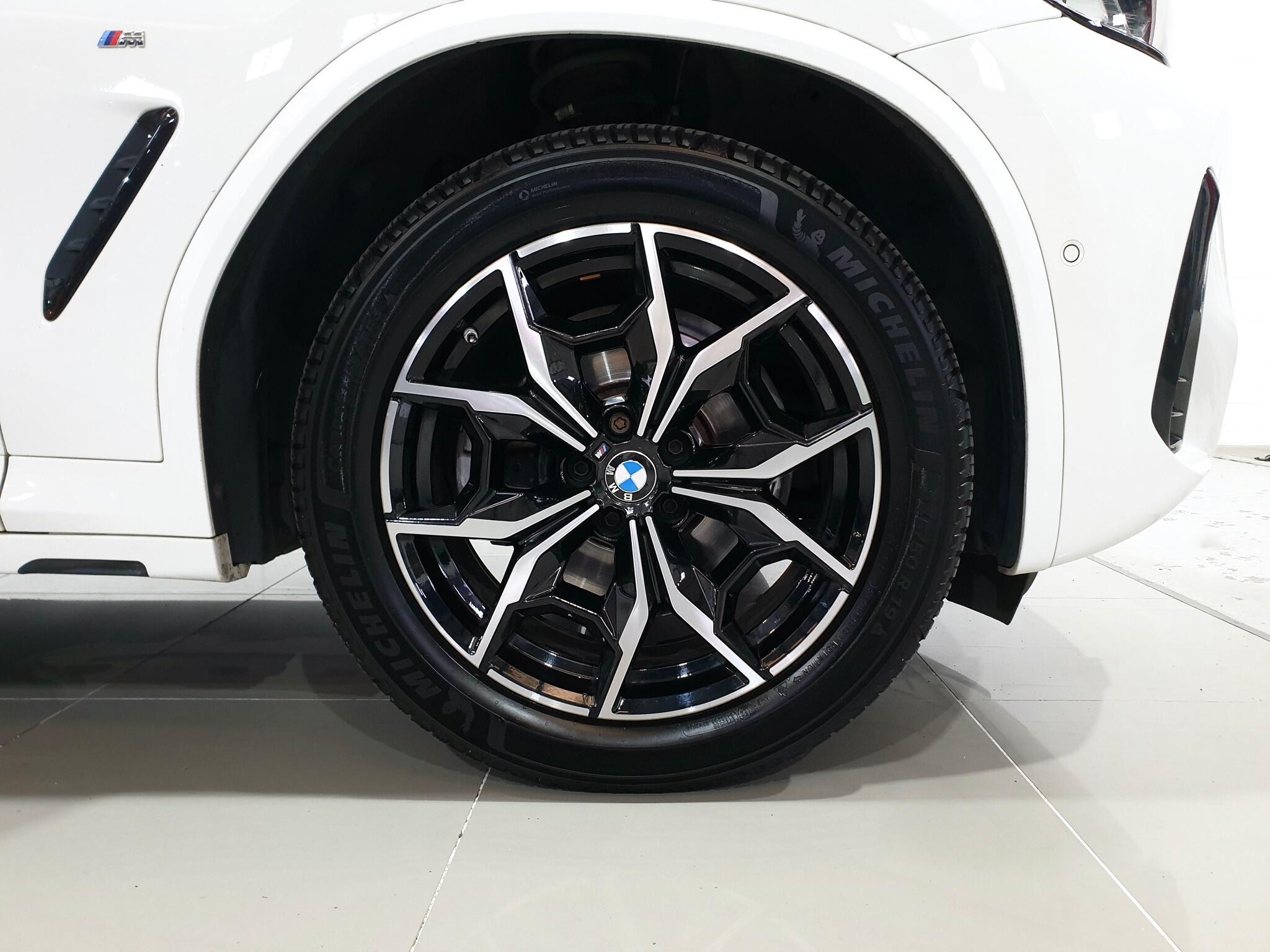 BMW X3 view 42
