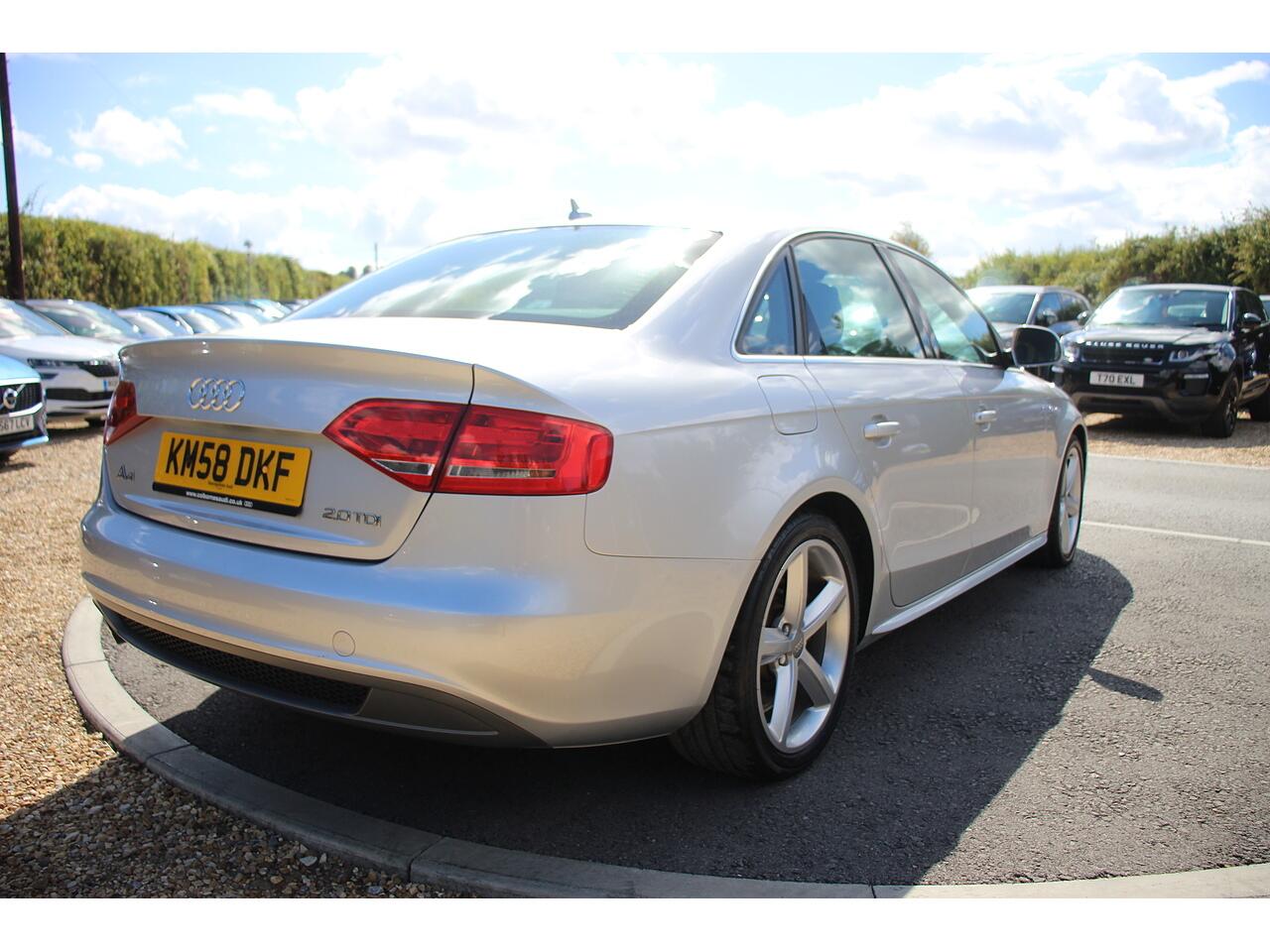 Audi A4 view 10