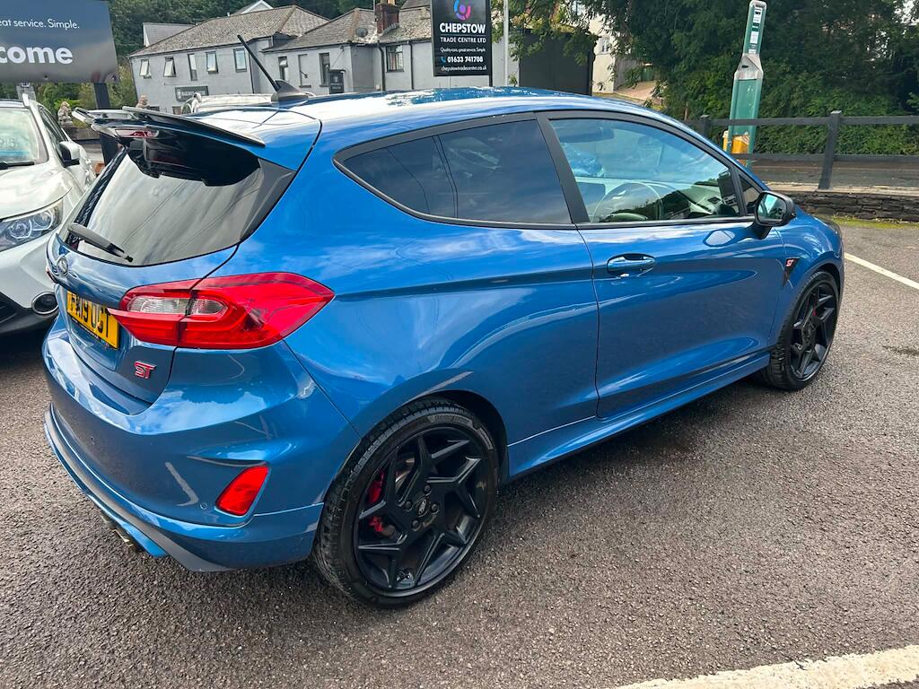 Ford Fiesta view 2