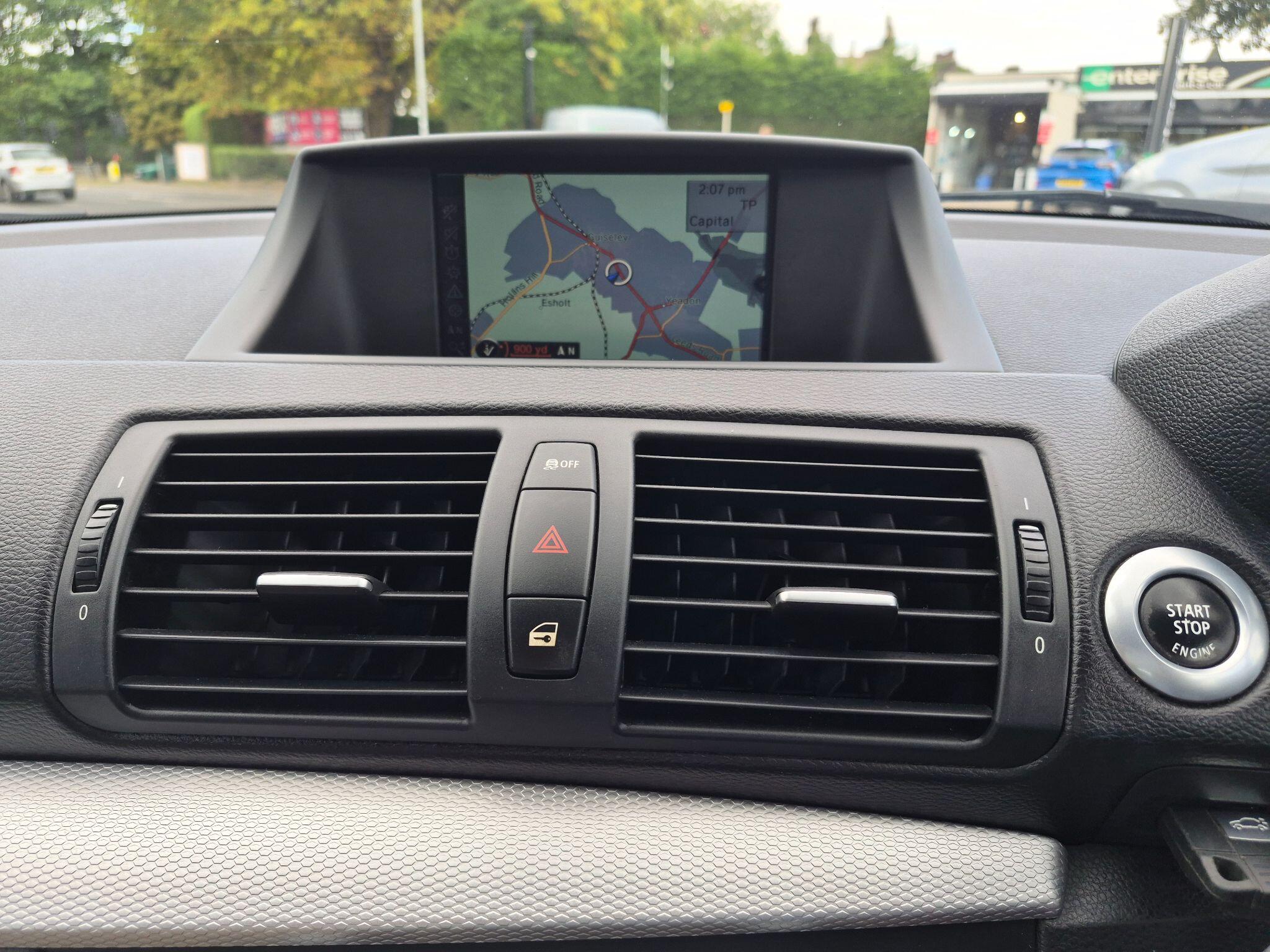 BMW 1 Series view 13