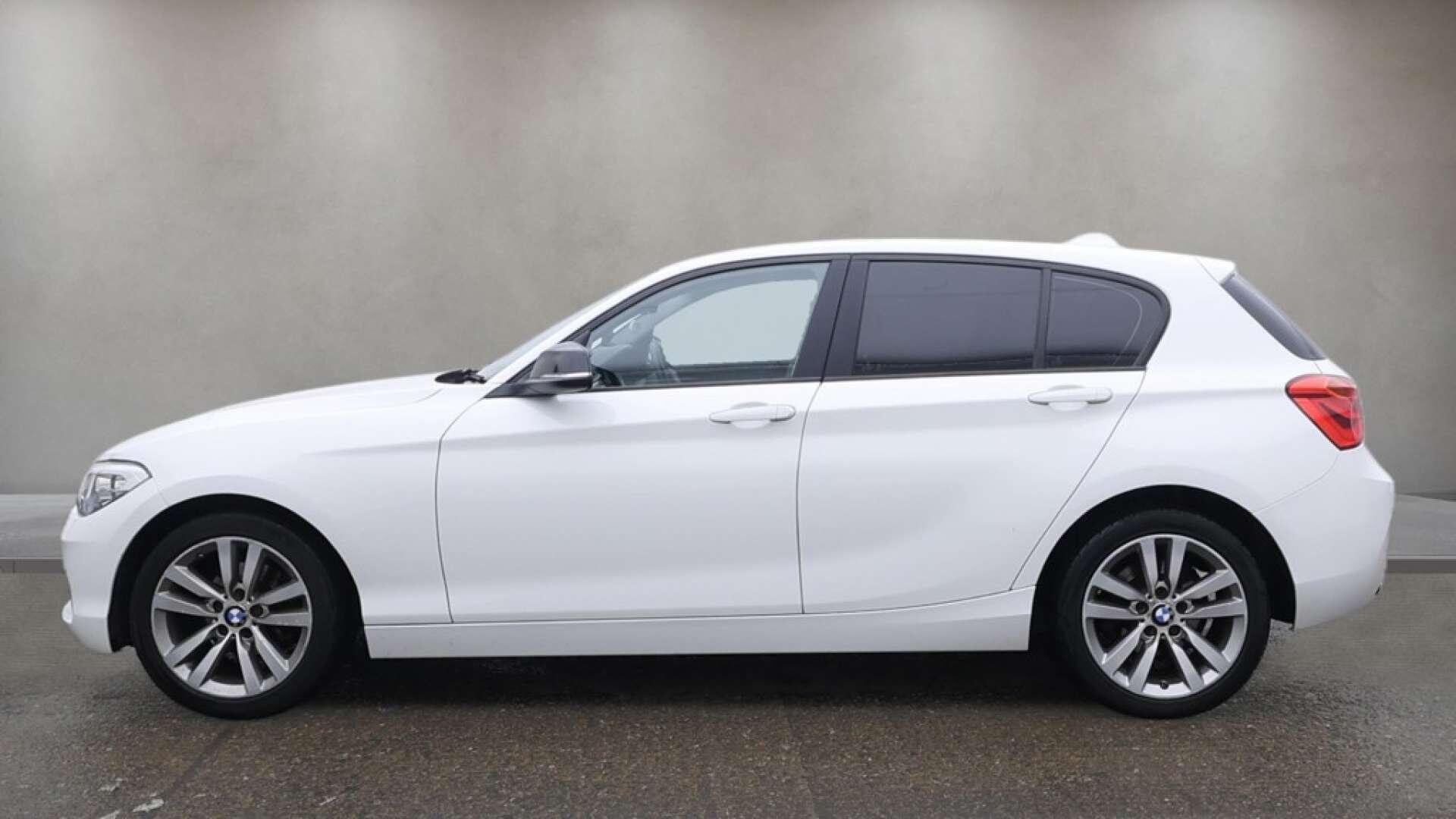 BMW 1 Series view 11