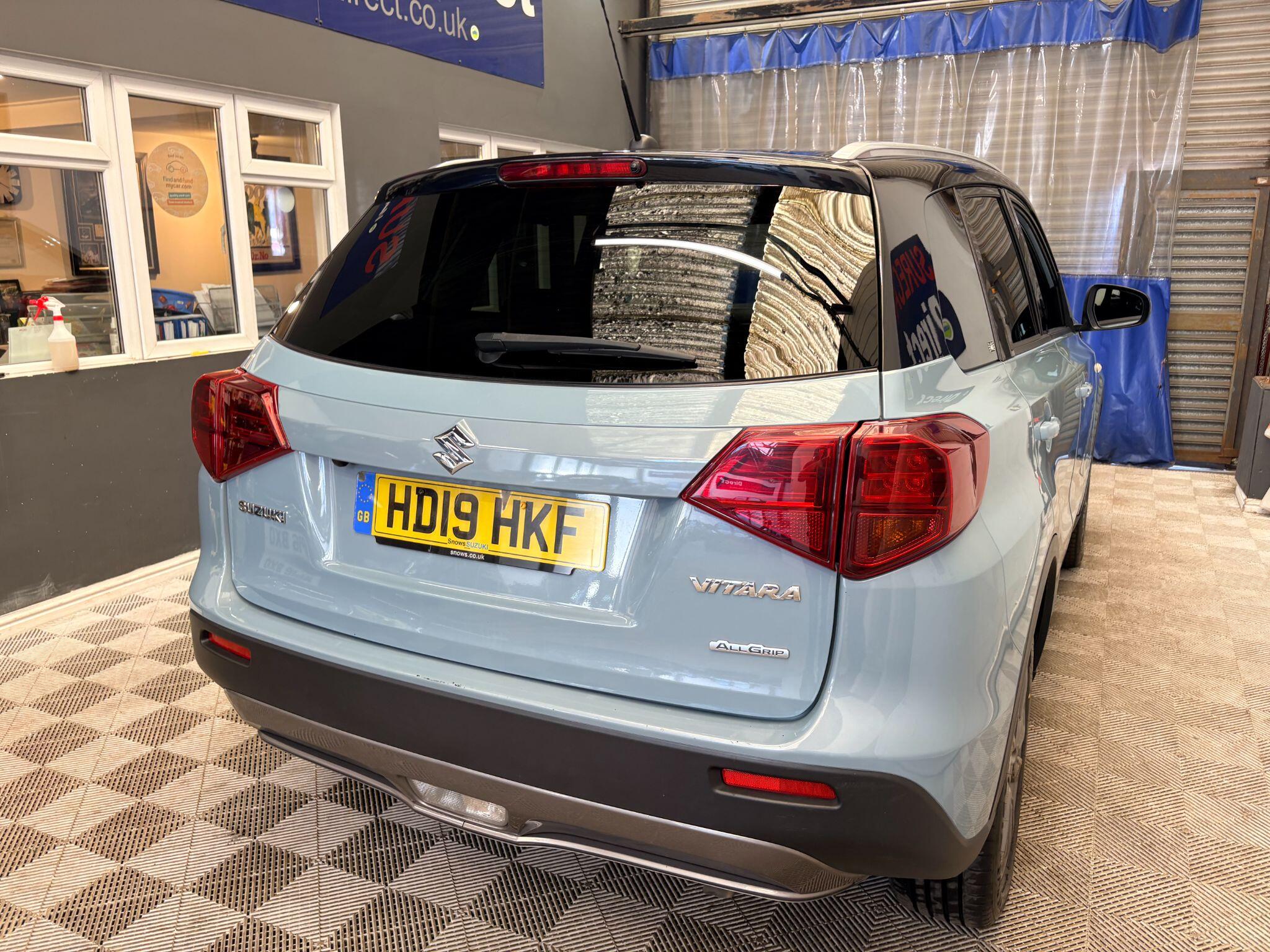 Suzuki Vitara view 20