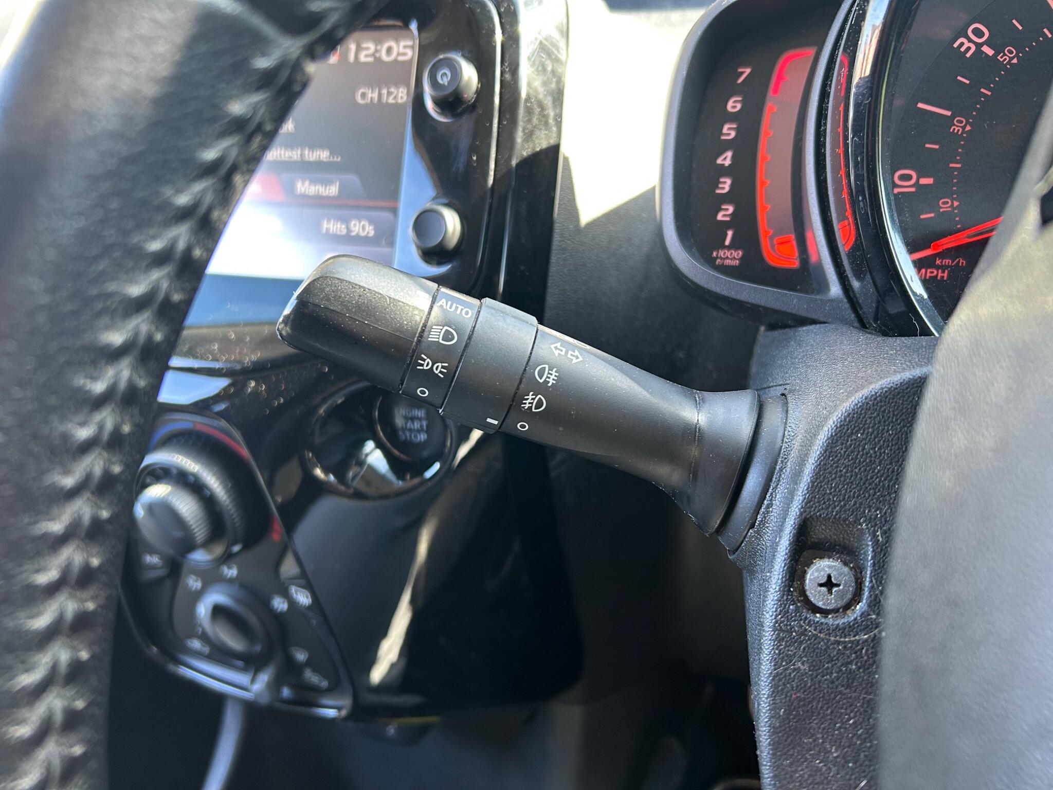 Peugeot 108 view 29