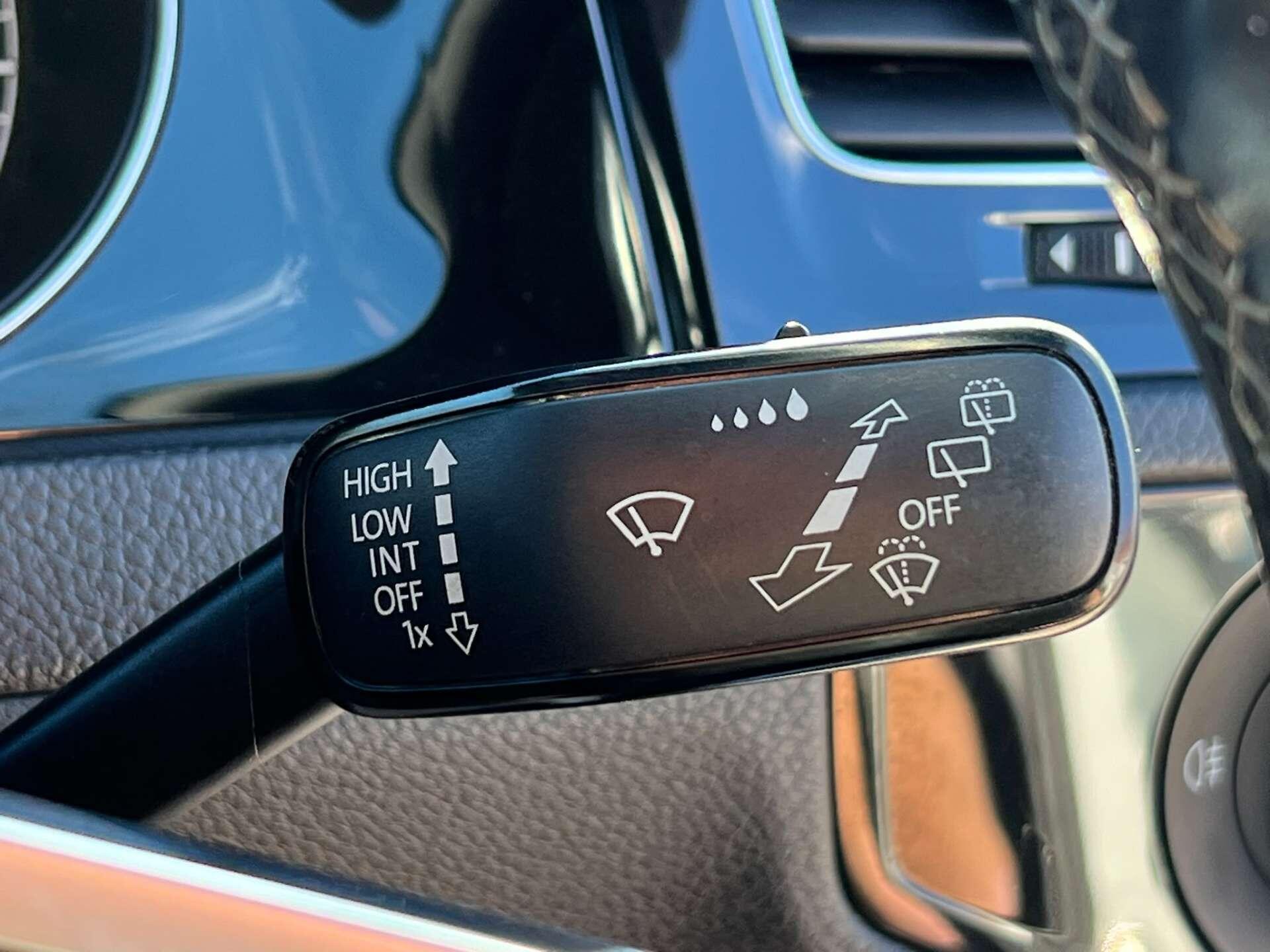 Volkswagen Golf view 34