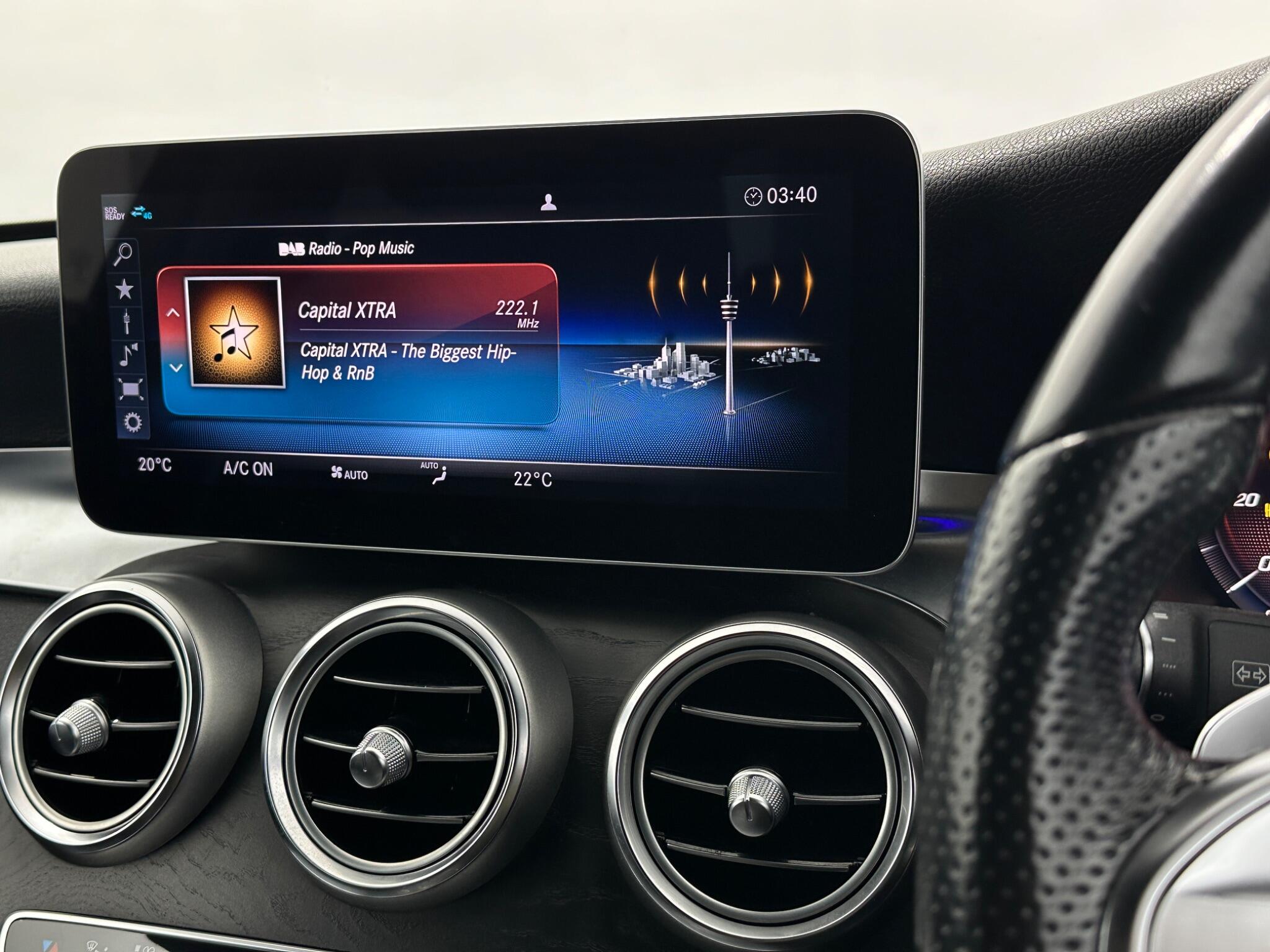 Mercedes-Benz C-Class view 28