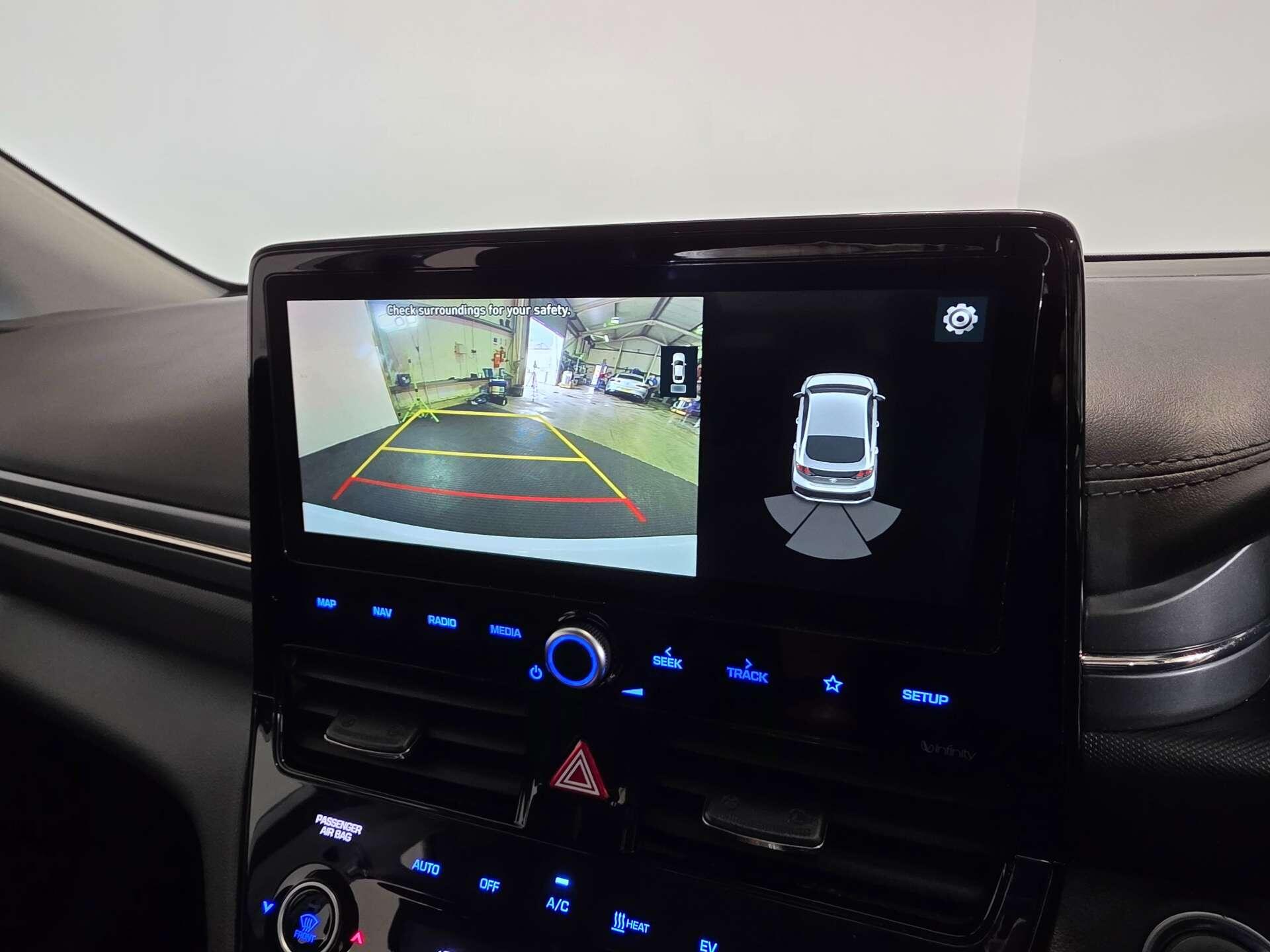 Hyundai Ioniq view 41