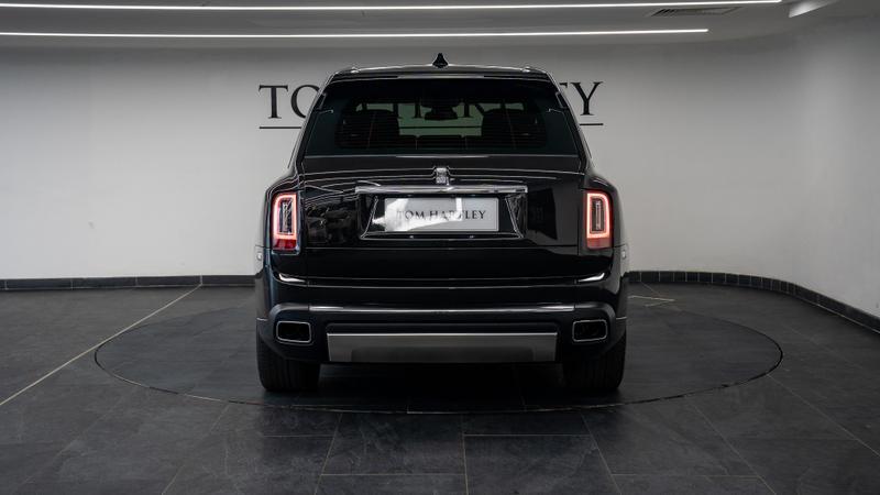 Rolls-Royce Cullinan view 6