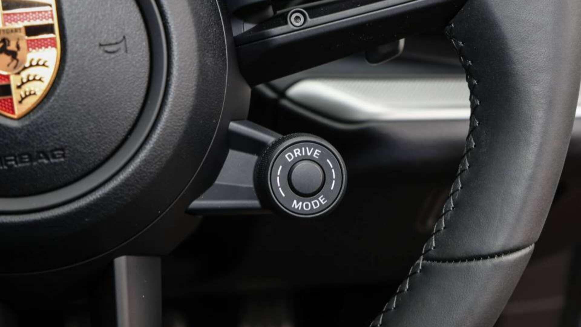 Porsche Cayenne view 13