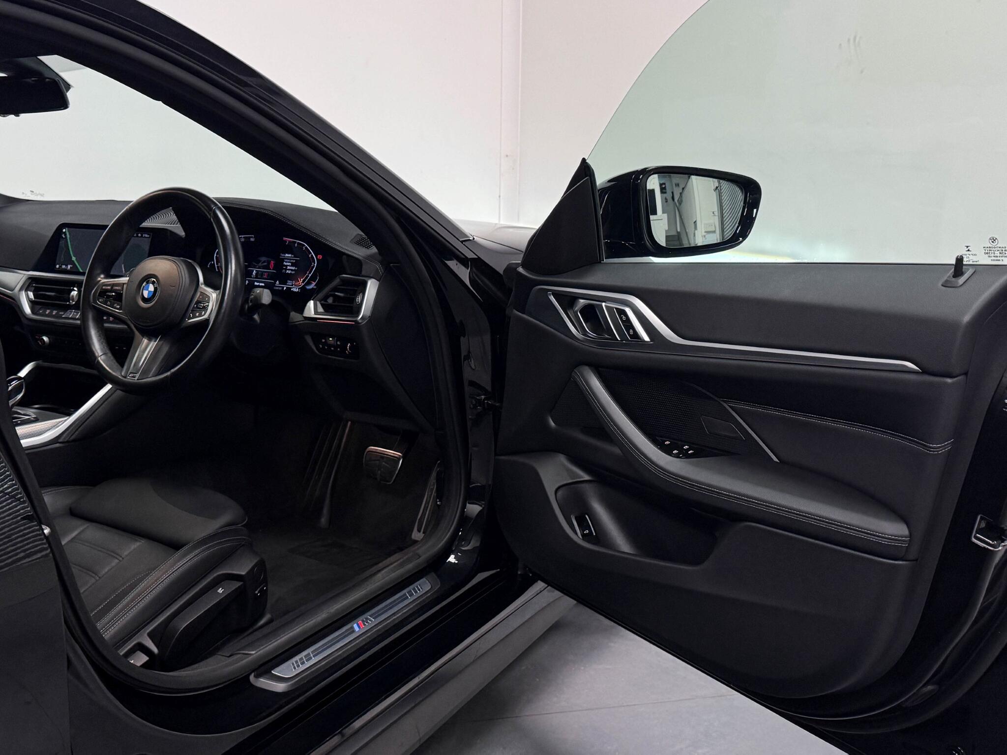 BMW 4 Series view 16