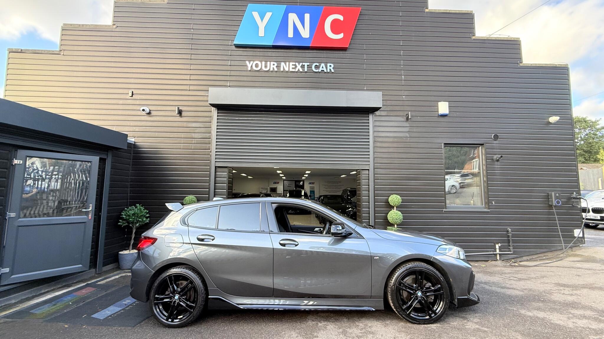 BMW 1 Series view 3