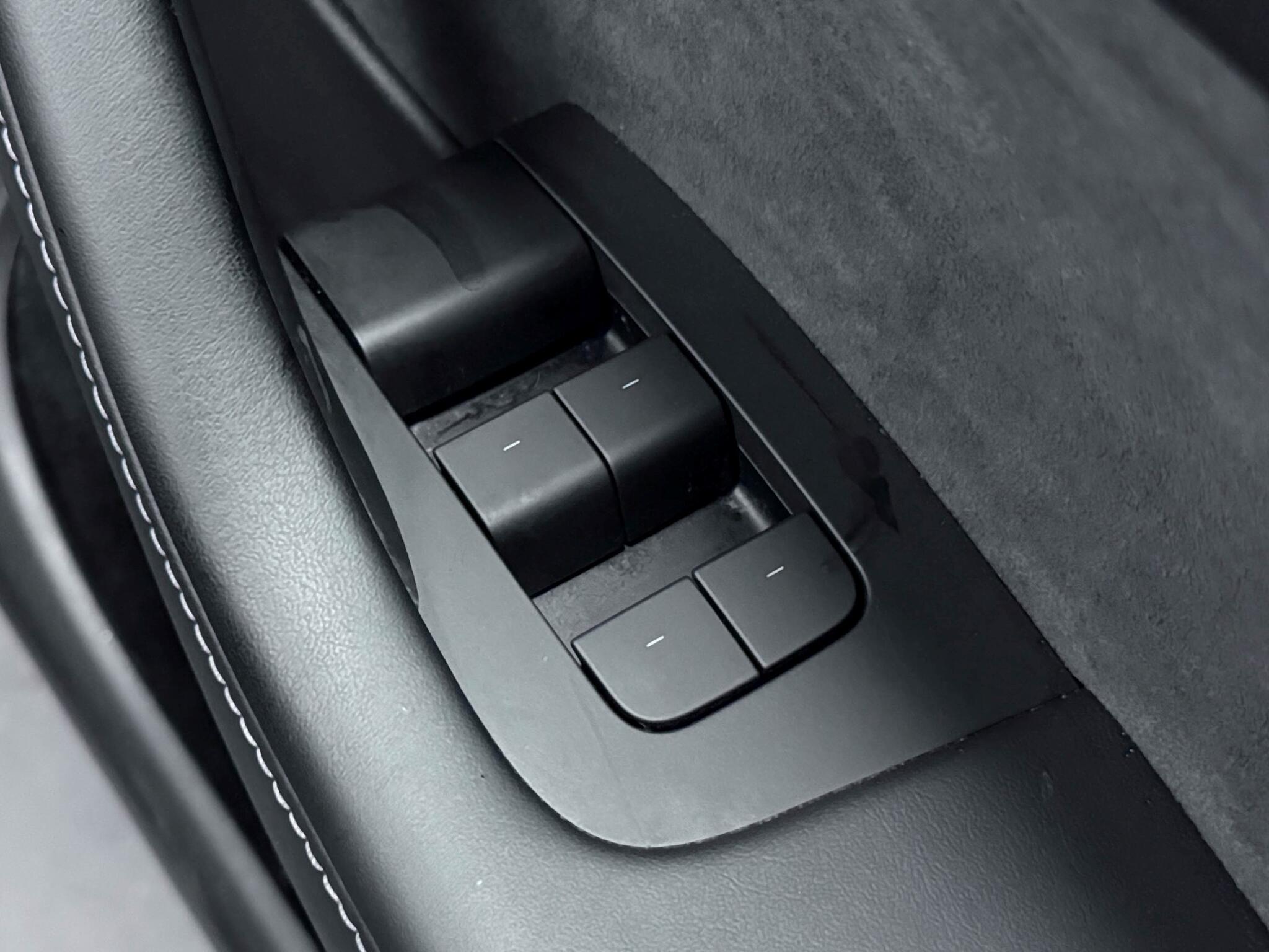 Tesla Model Y view 18