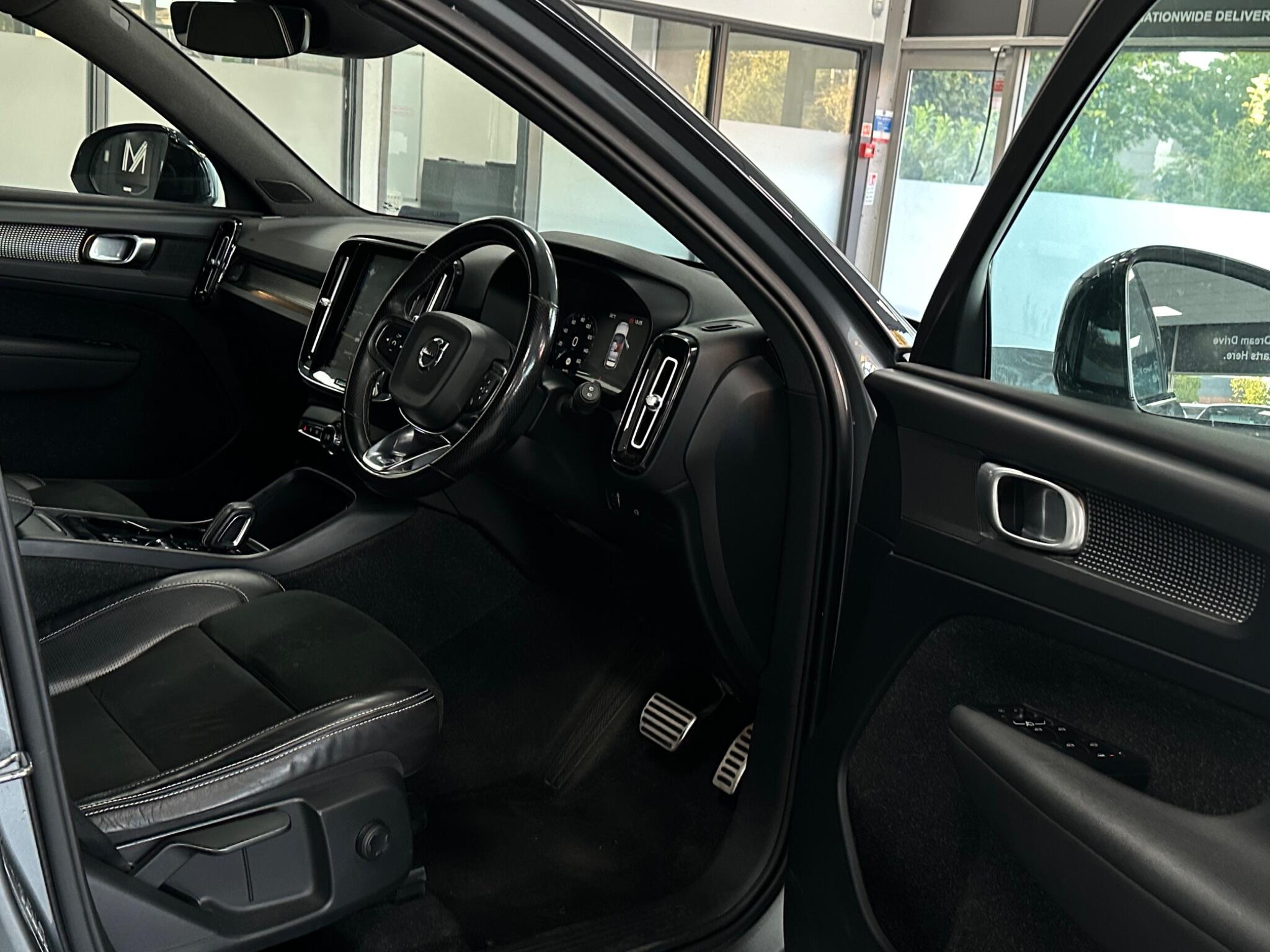 Volvo XC40 view 20