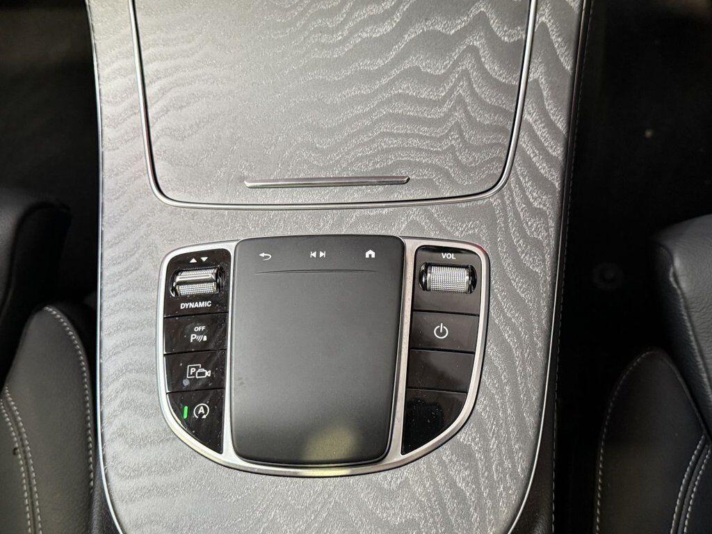 Mercedes-Benz E Class view 48