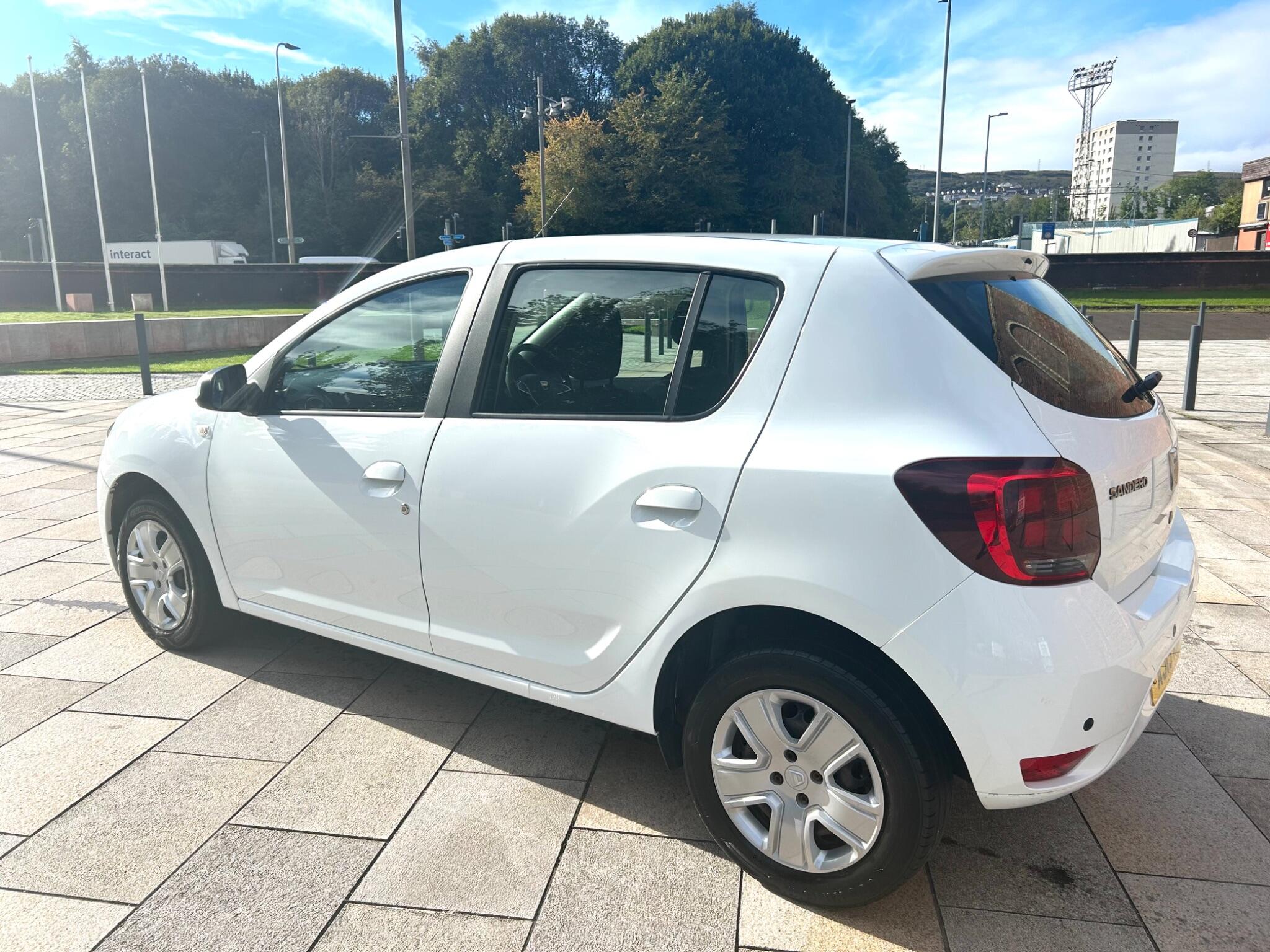 Dacia Sandero view 11