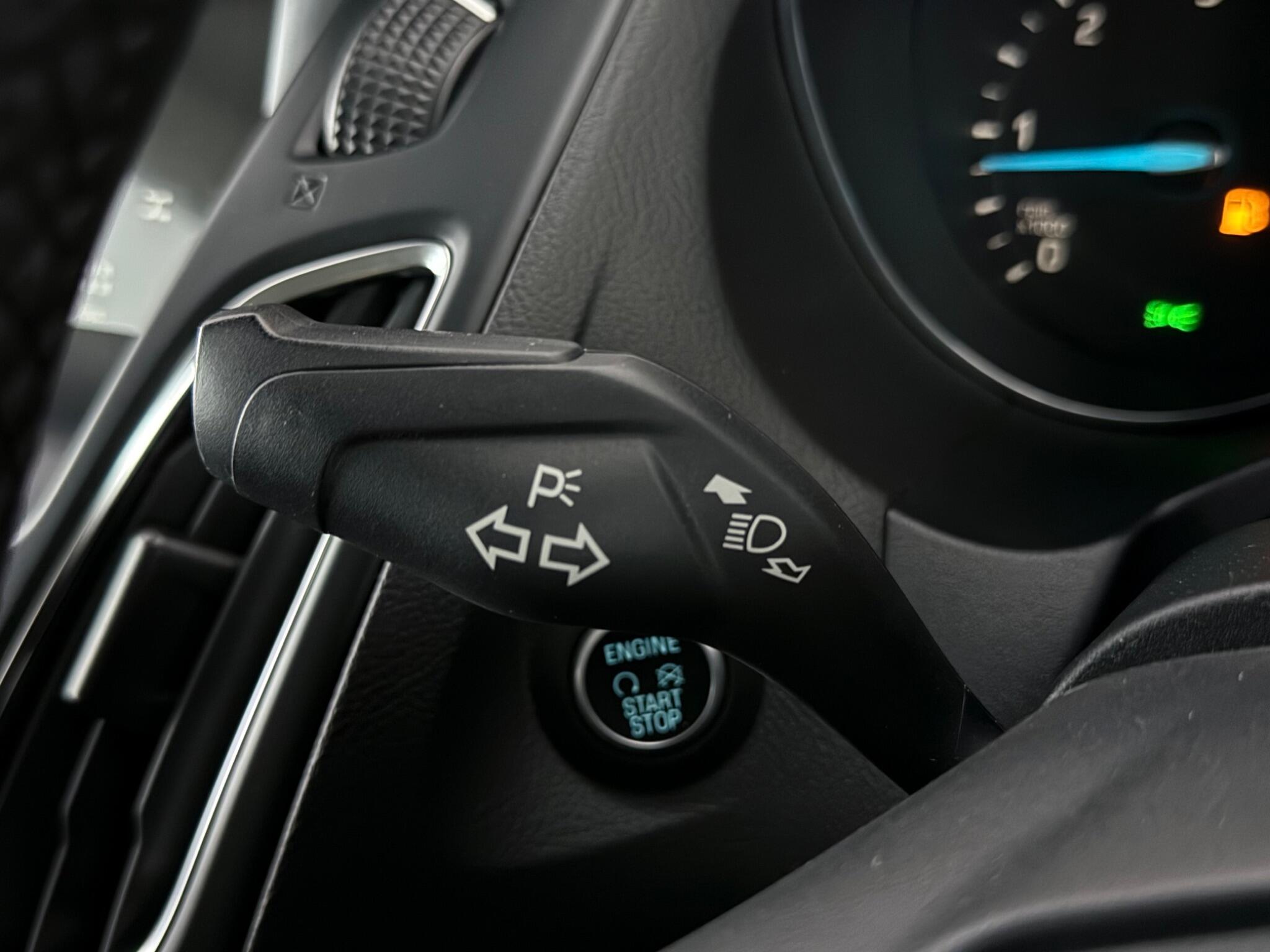 Ford Focus view 17