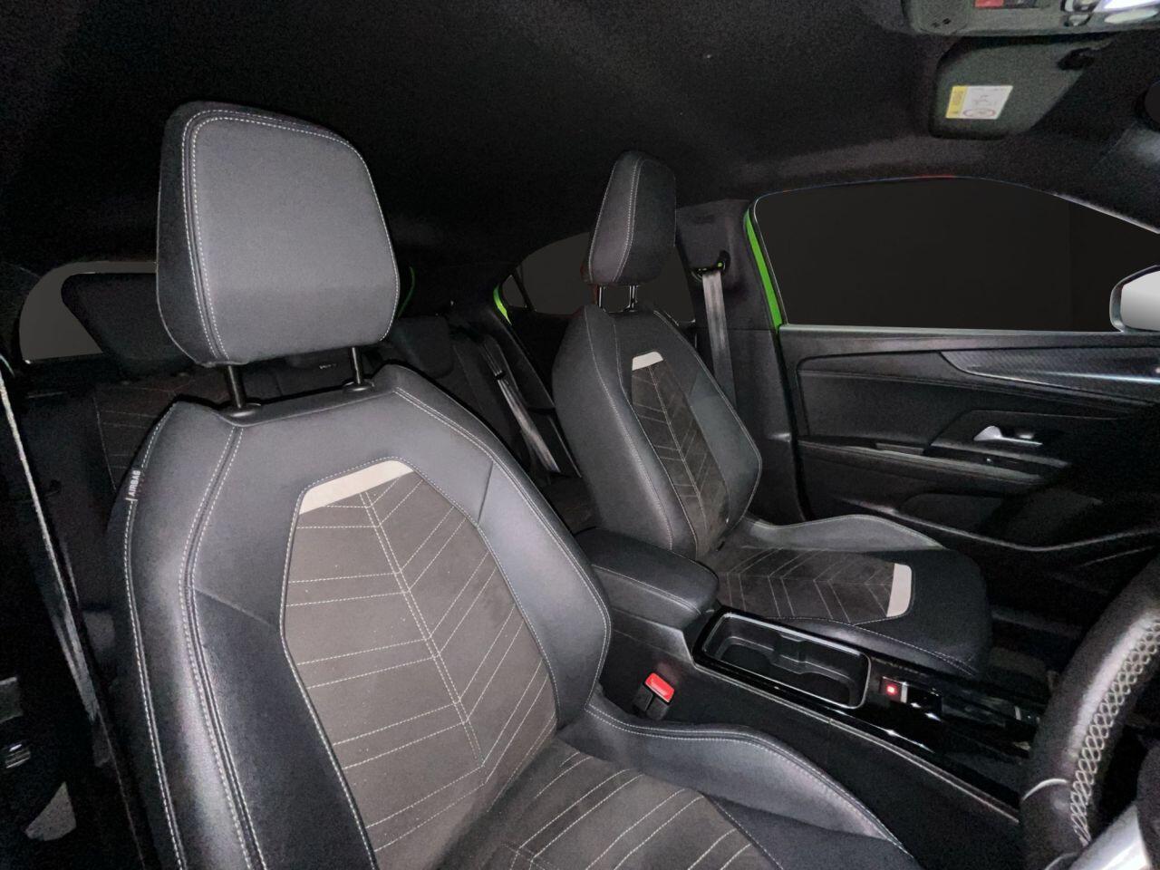 Vauxhall Mokka Electric view 15