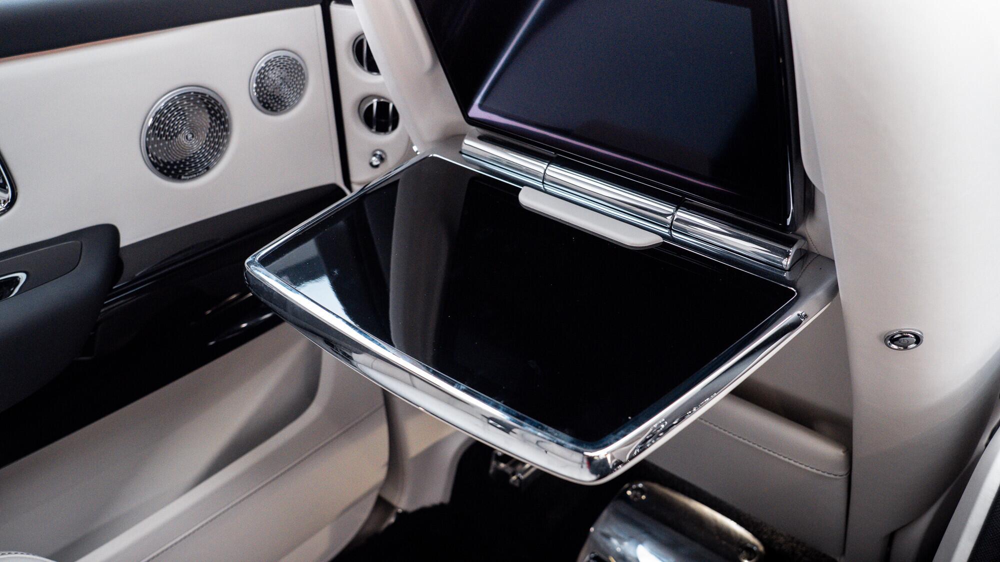 Rolls-Royce Cullinan view 25