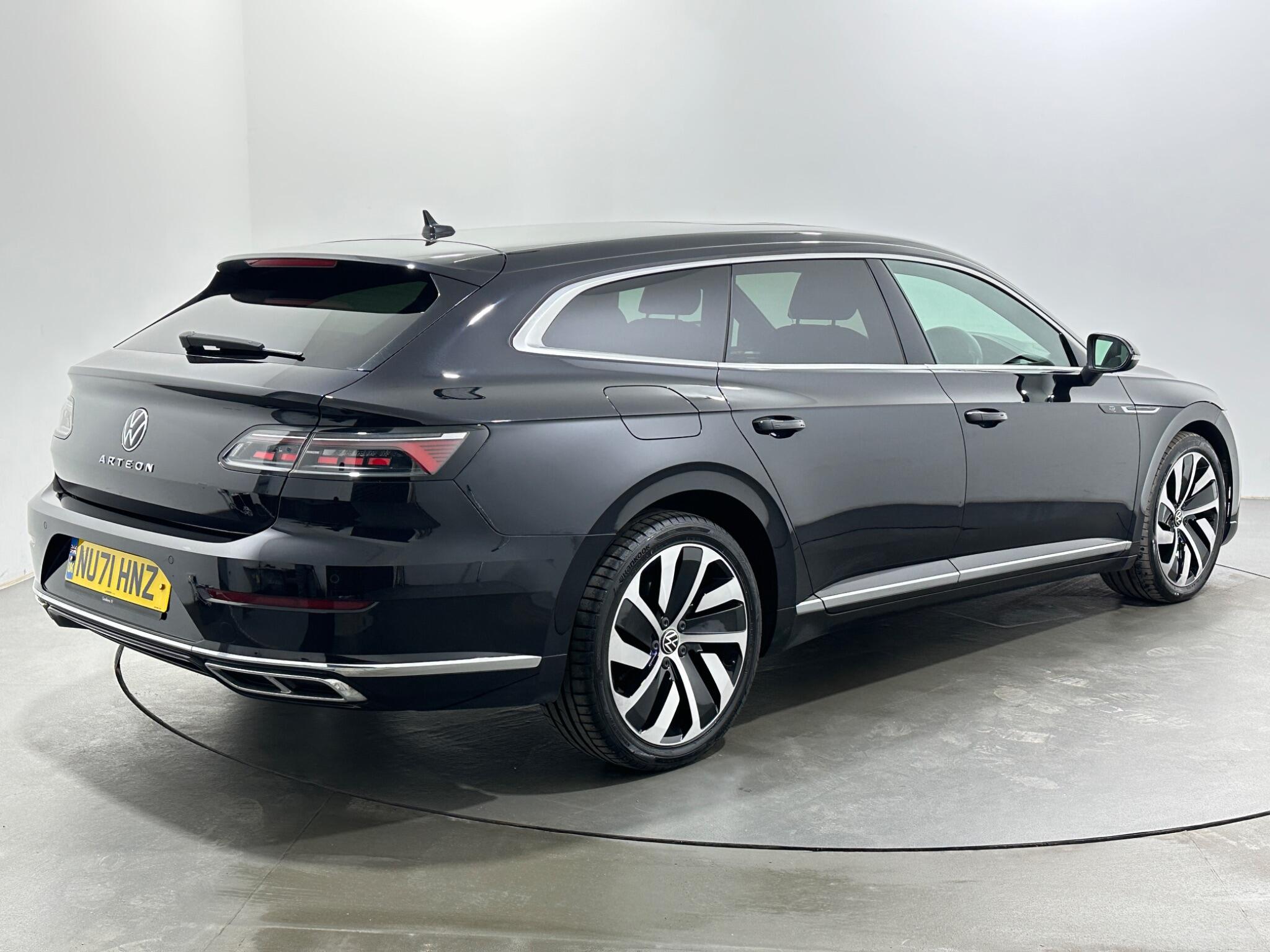 Volkswagen Arteon view 8