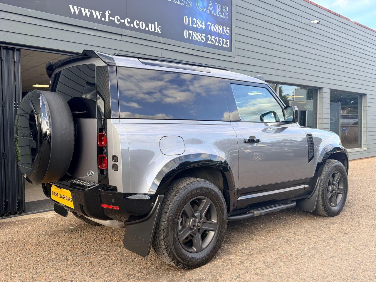 Land Rover Defender view 14