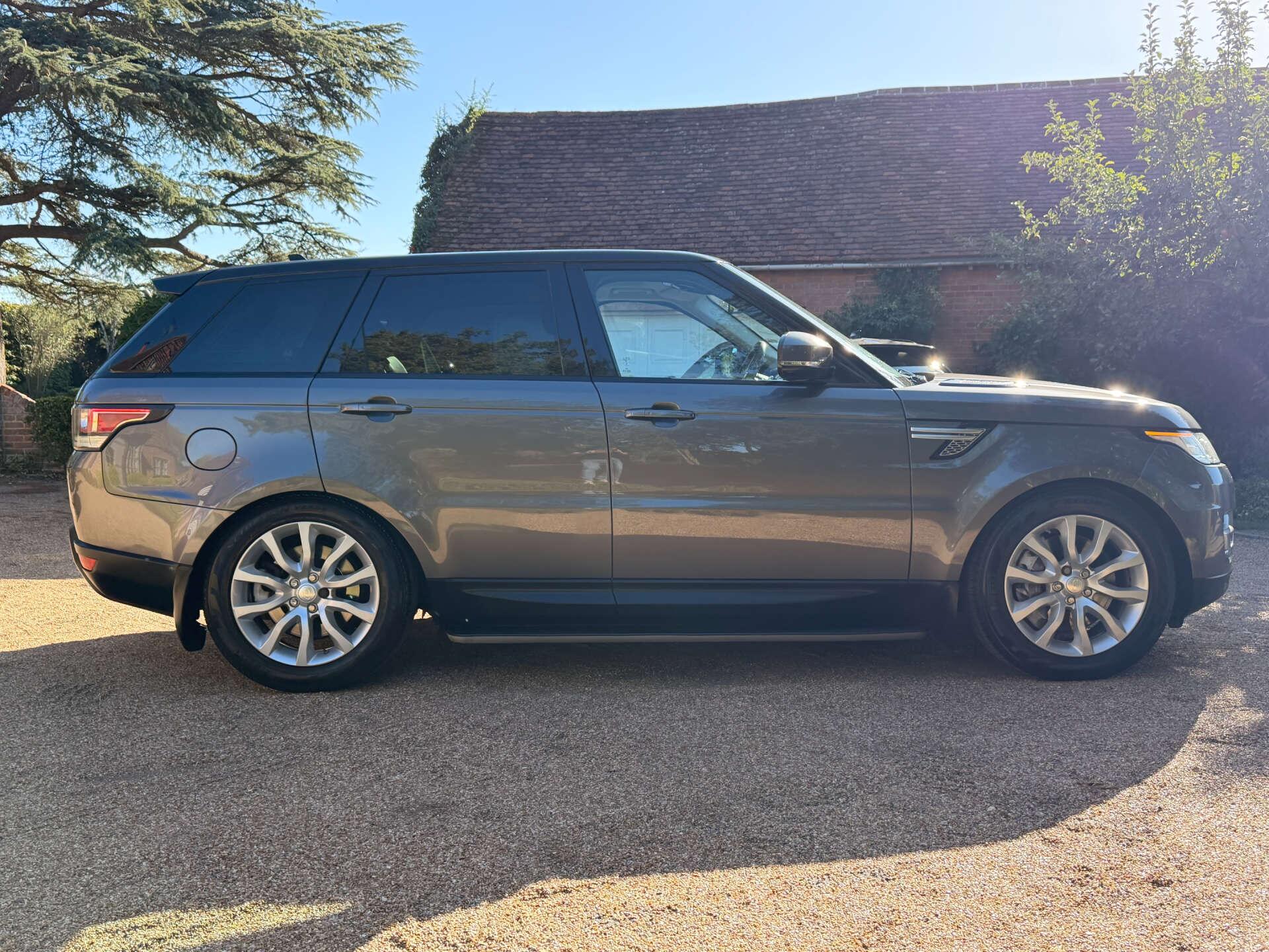 Land Rover Range Rover Sport view 6